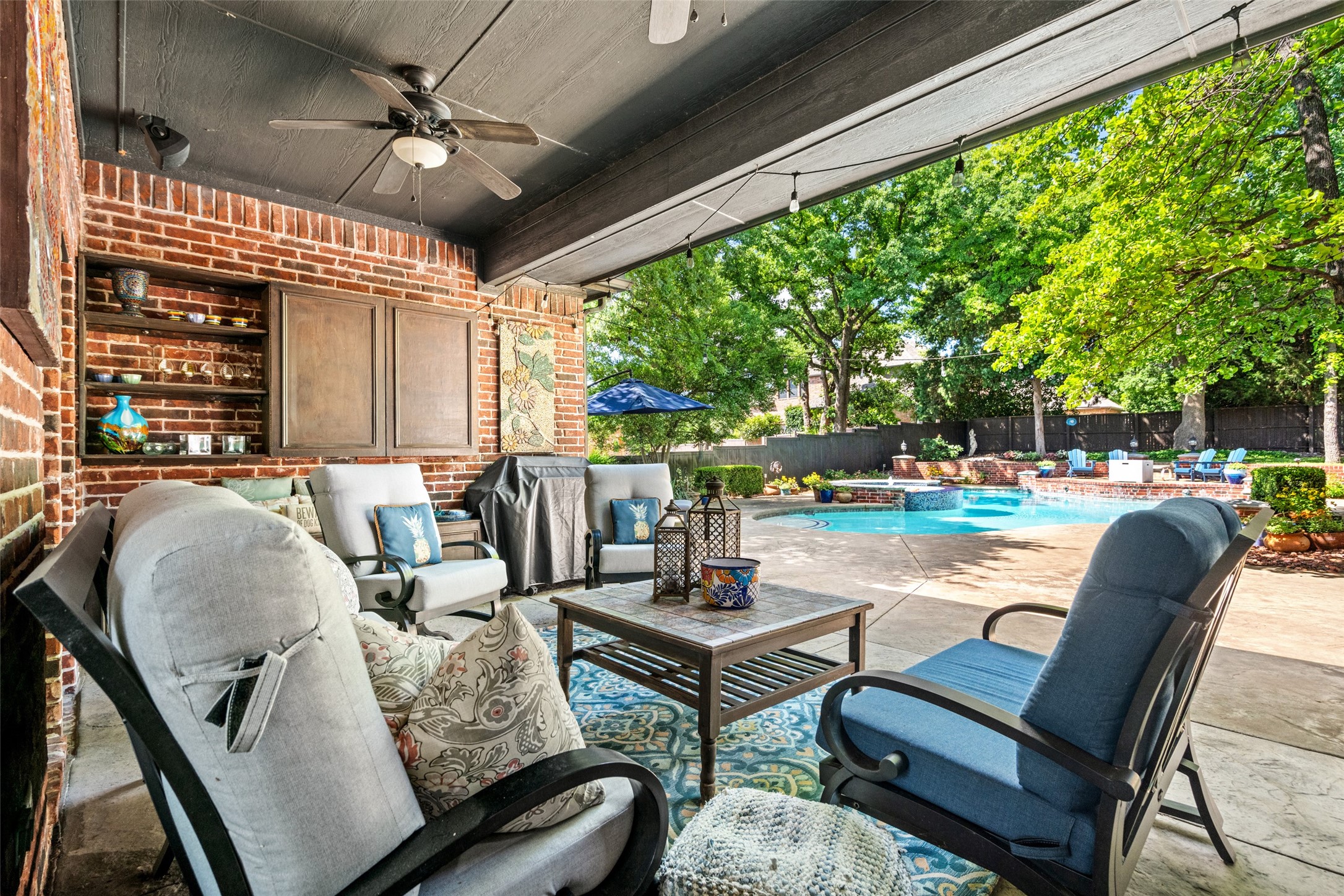 903 Crescent Drive