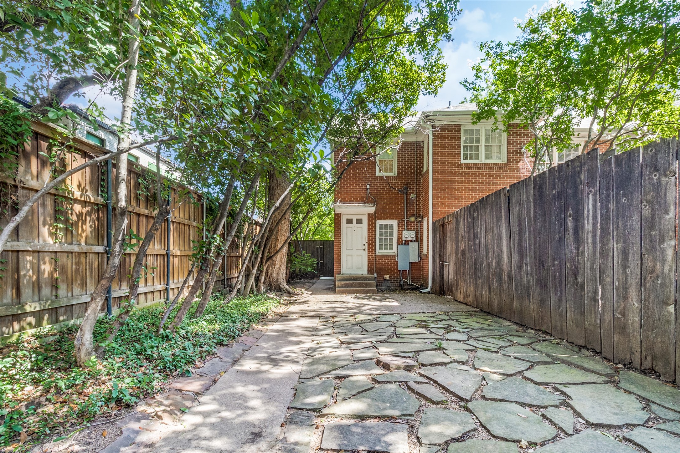 4511 Fairway Avenue