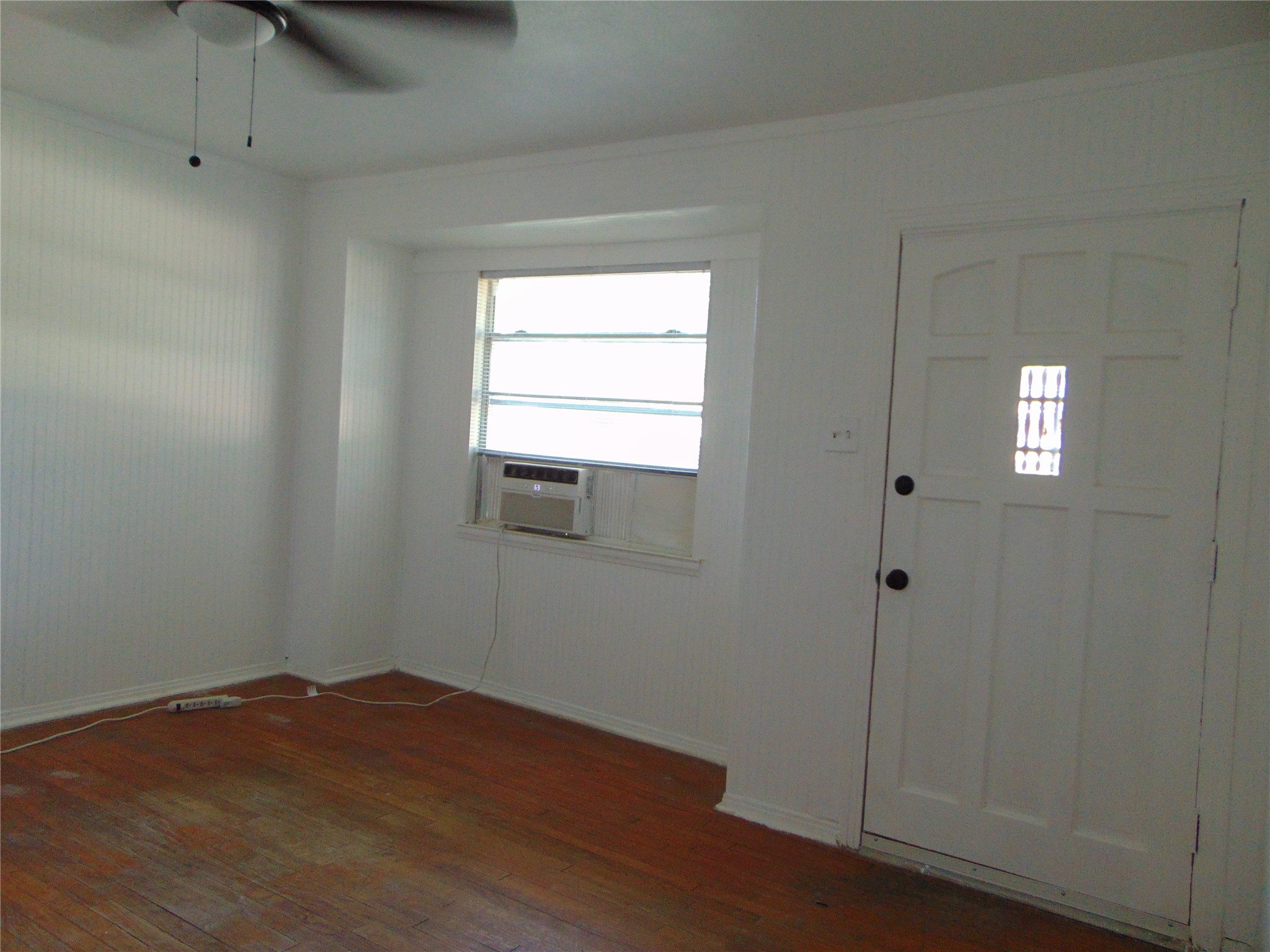738 Oak Drive