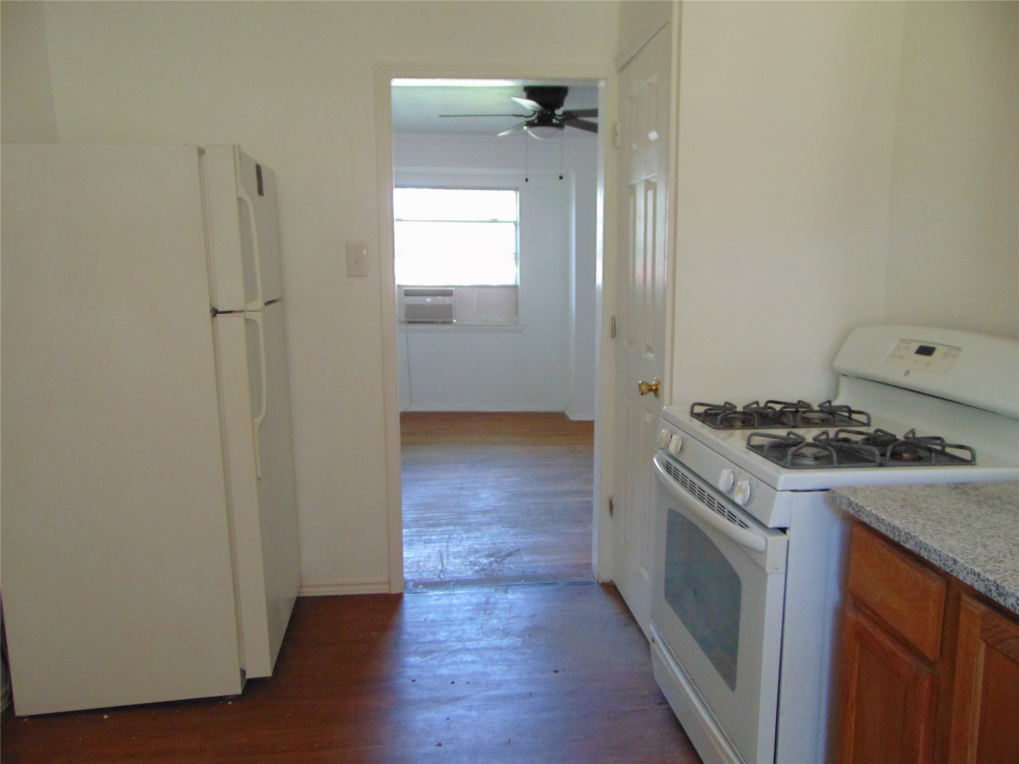 738 Oak Drive