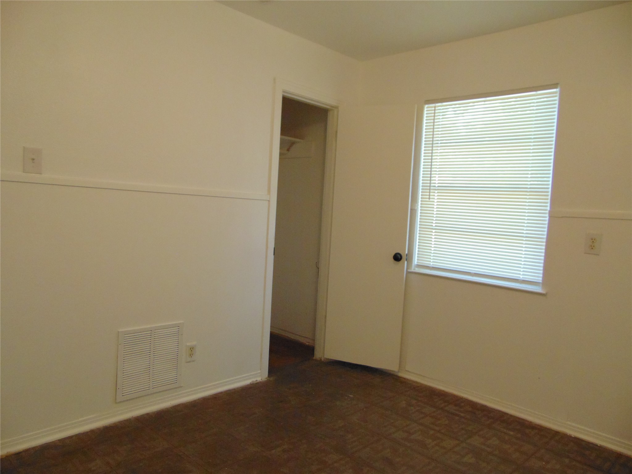 738 Oak Drive