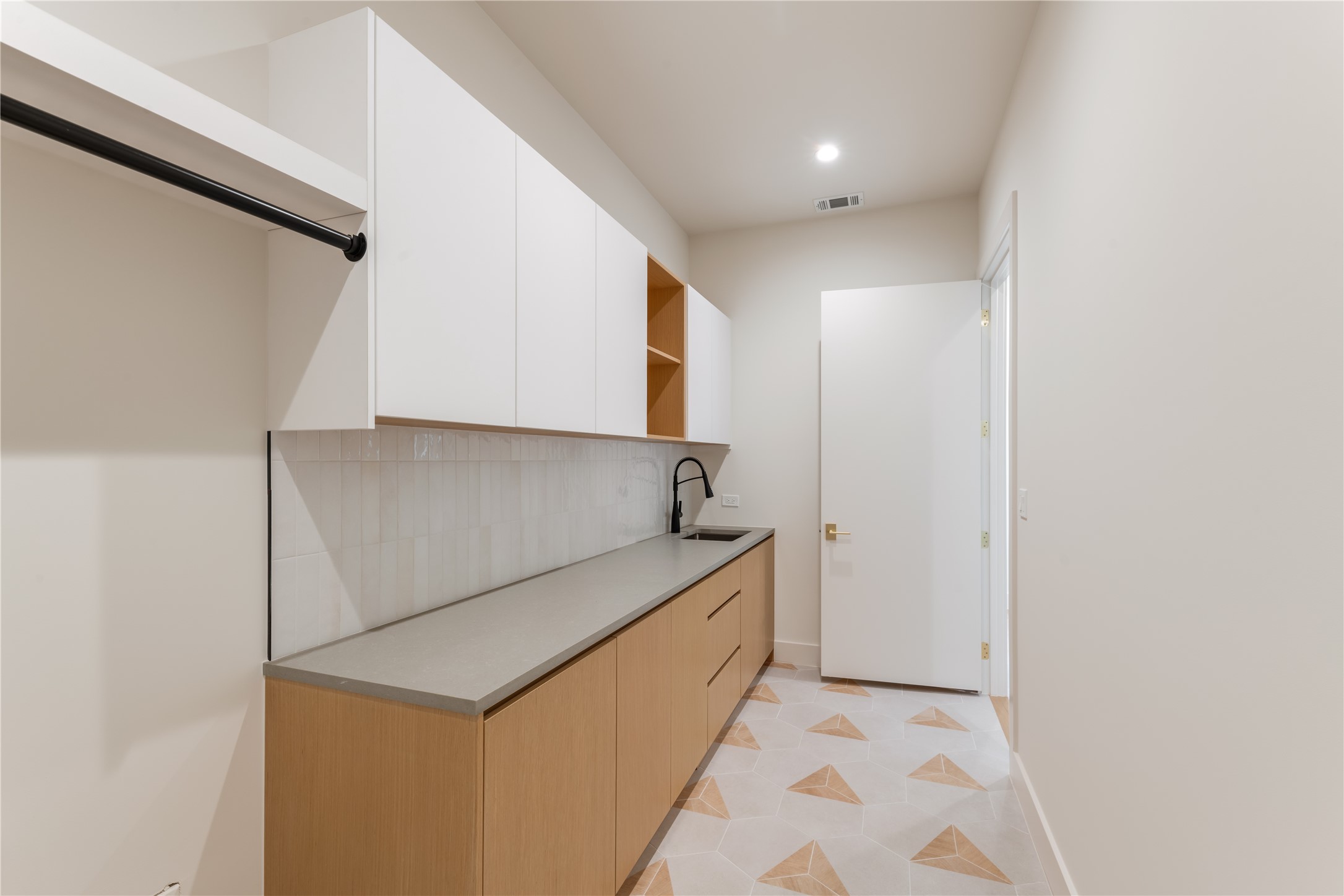 316 Longview Place