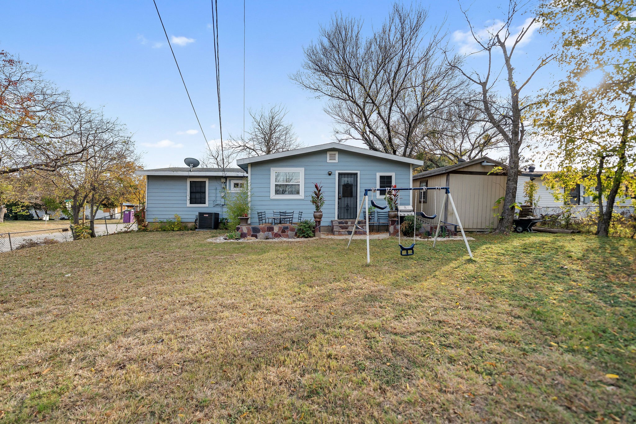 1202 W Strong Parkway