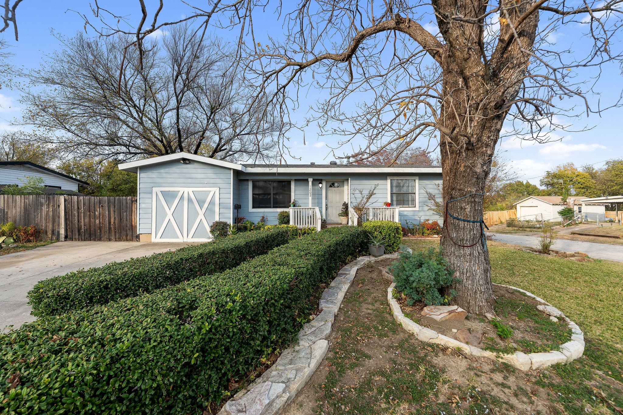1202 W Strong Parkway