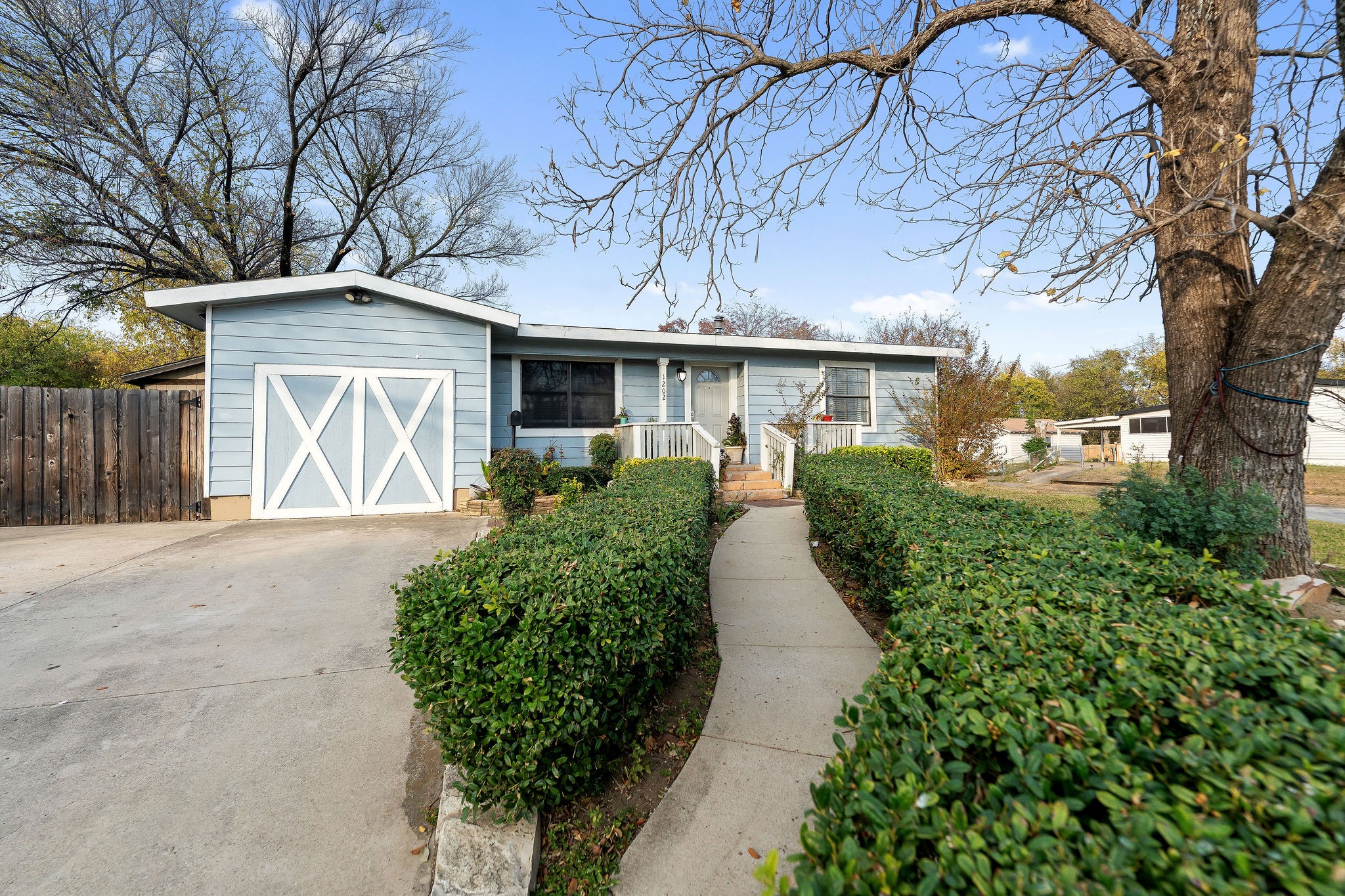 1202 W Strong Parkway