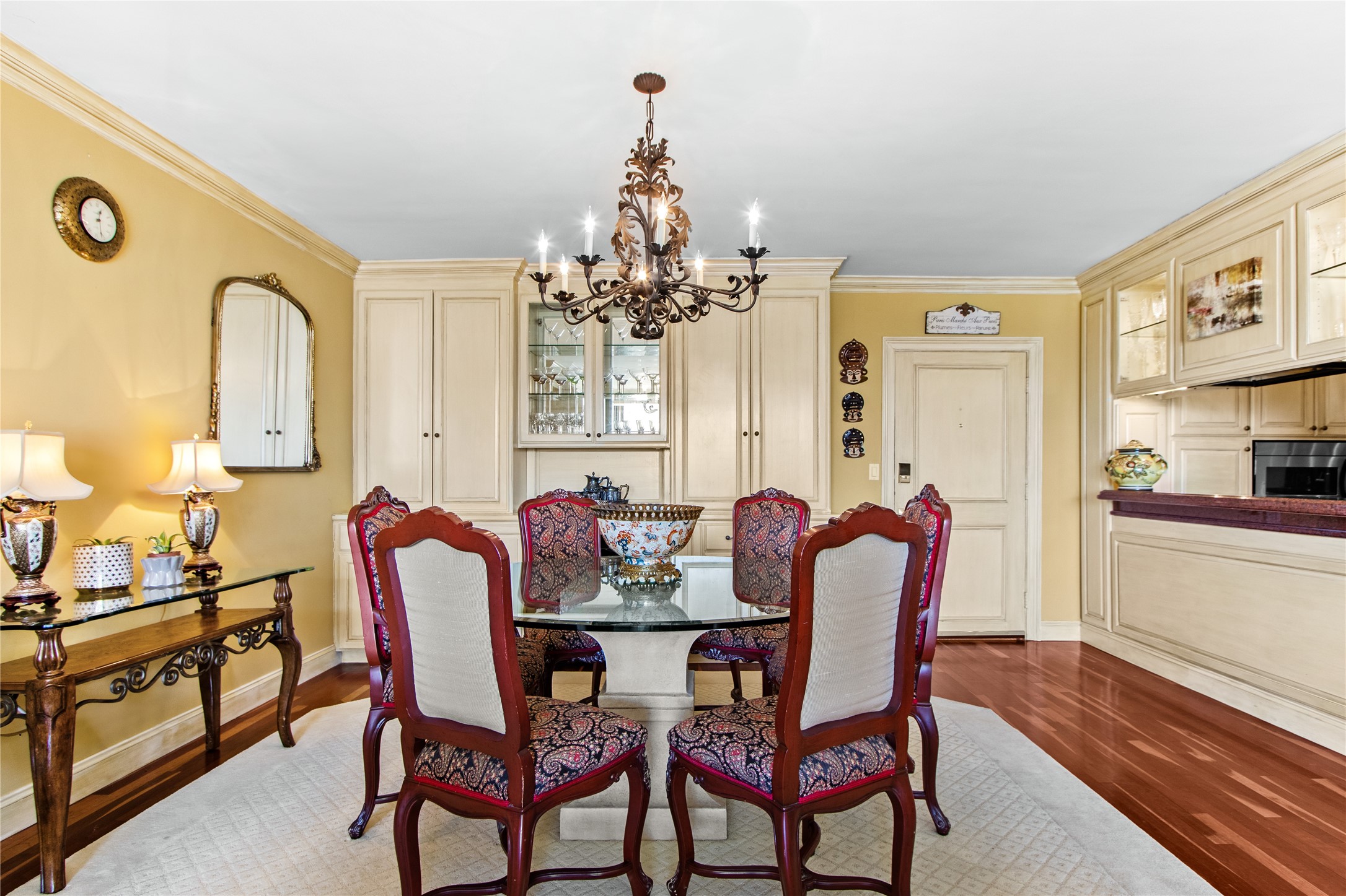 3701 Turtle Creek Boulevard 8BF