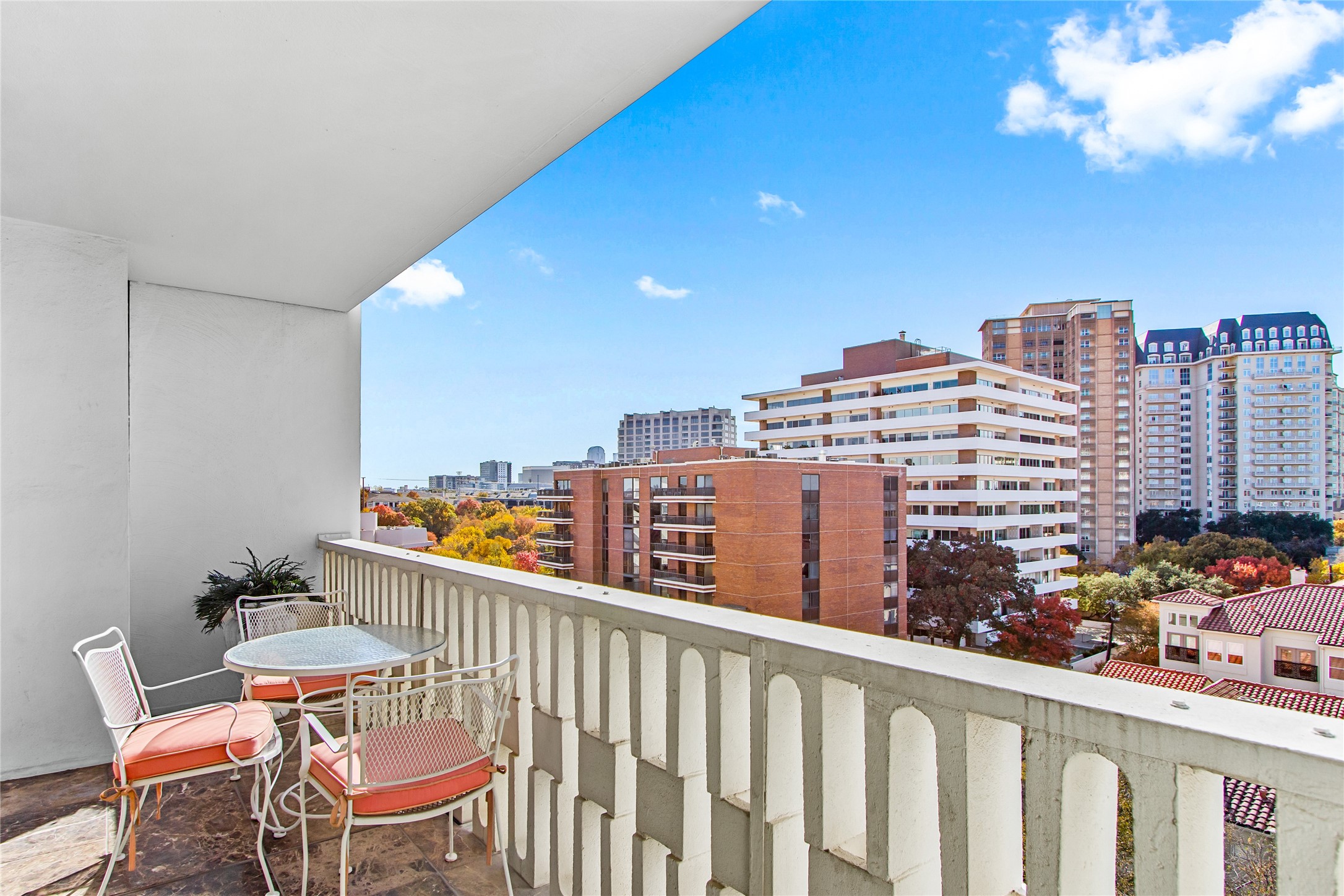 3701 Turtle Creek Boulevard 8BF