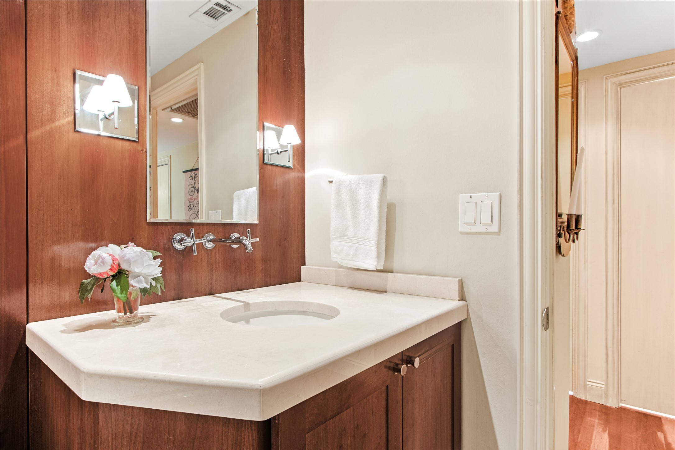 3701 Turtle Creek Boulevard 8BF