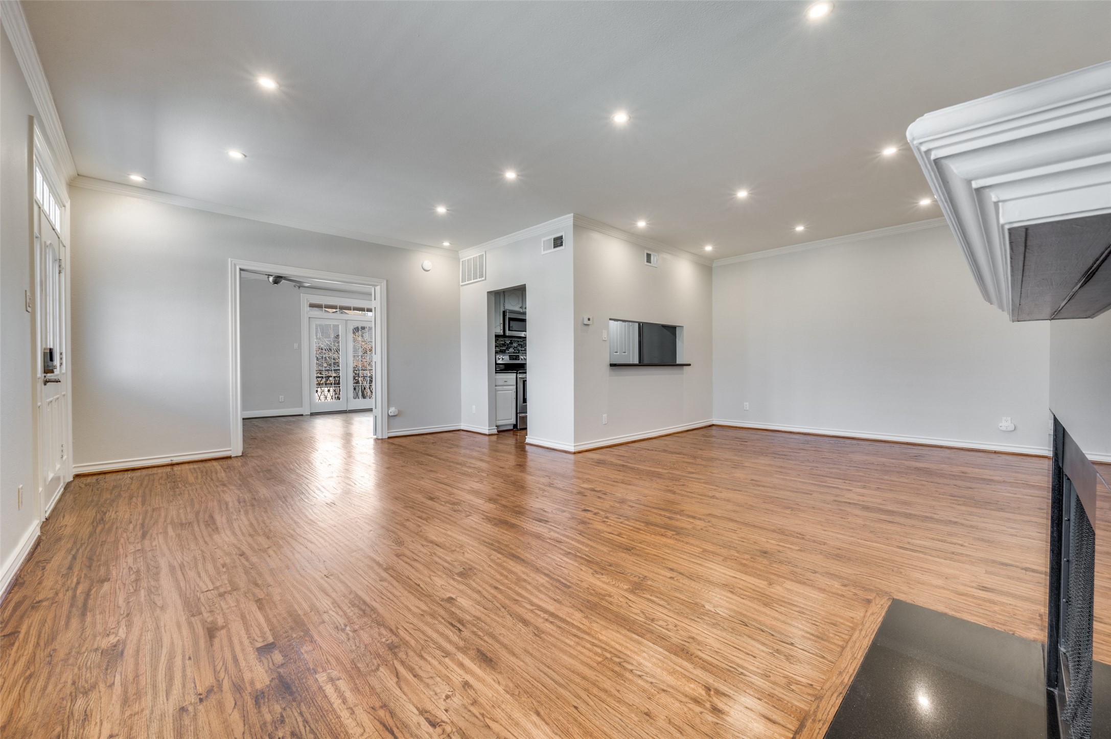 3208 Cole Avenue 2301