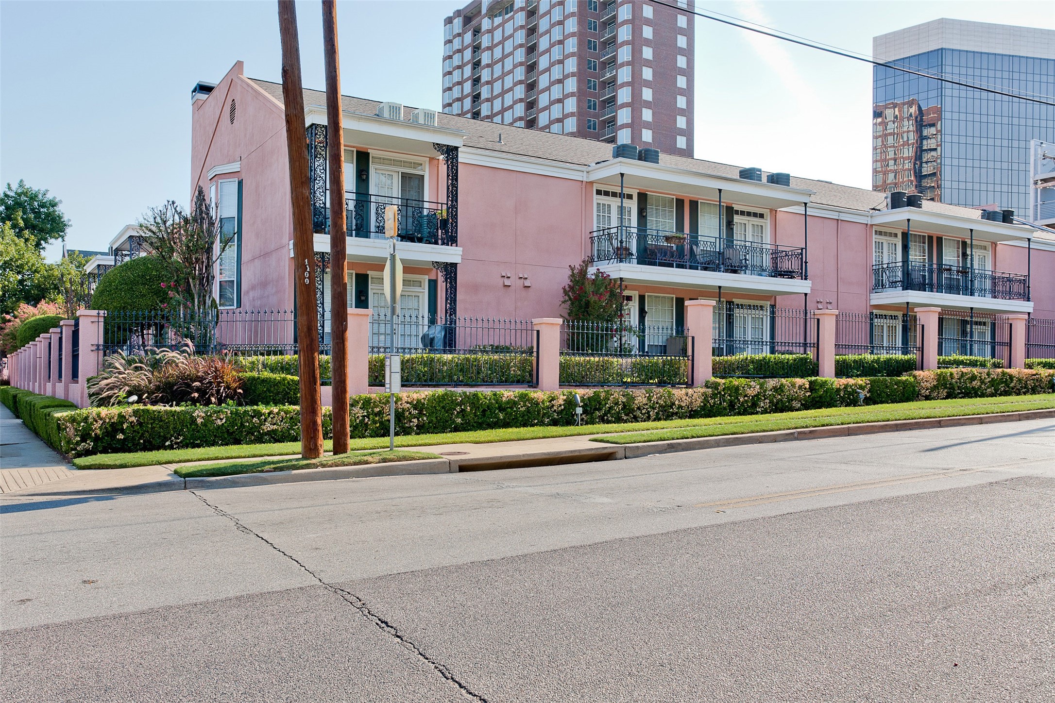 3208 Cole Avenue 2301