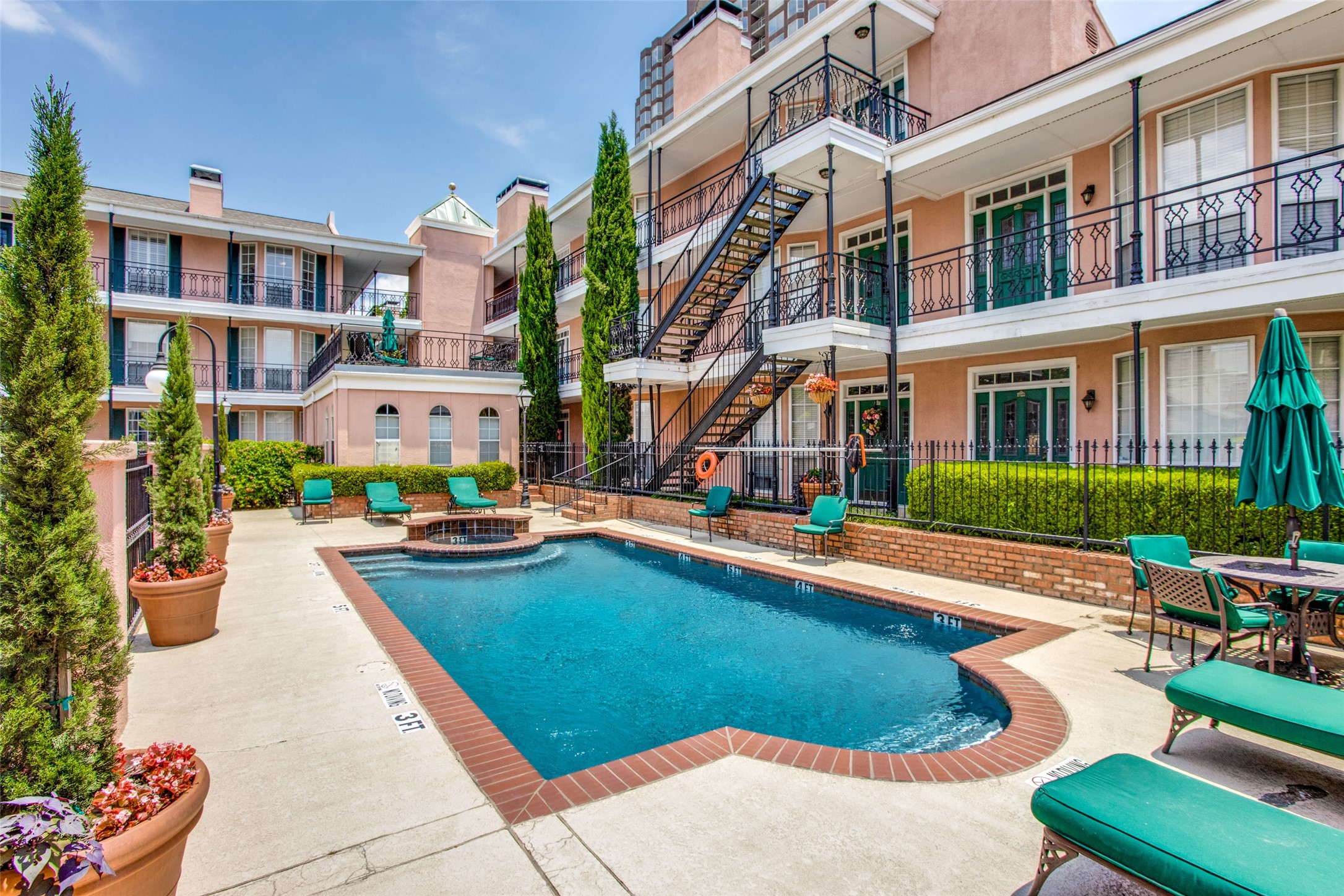 3208 Cole Avenue 2301