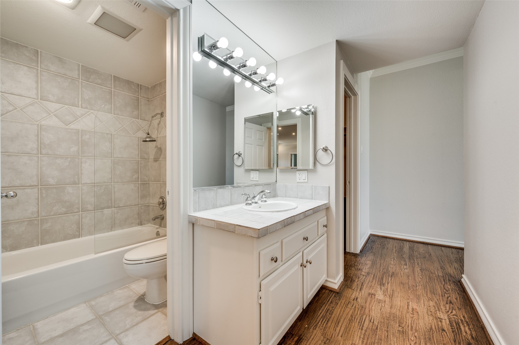 3208 Cole Avenue 2301