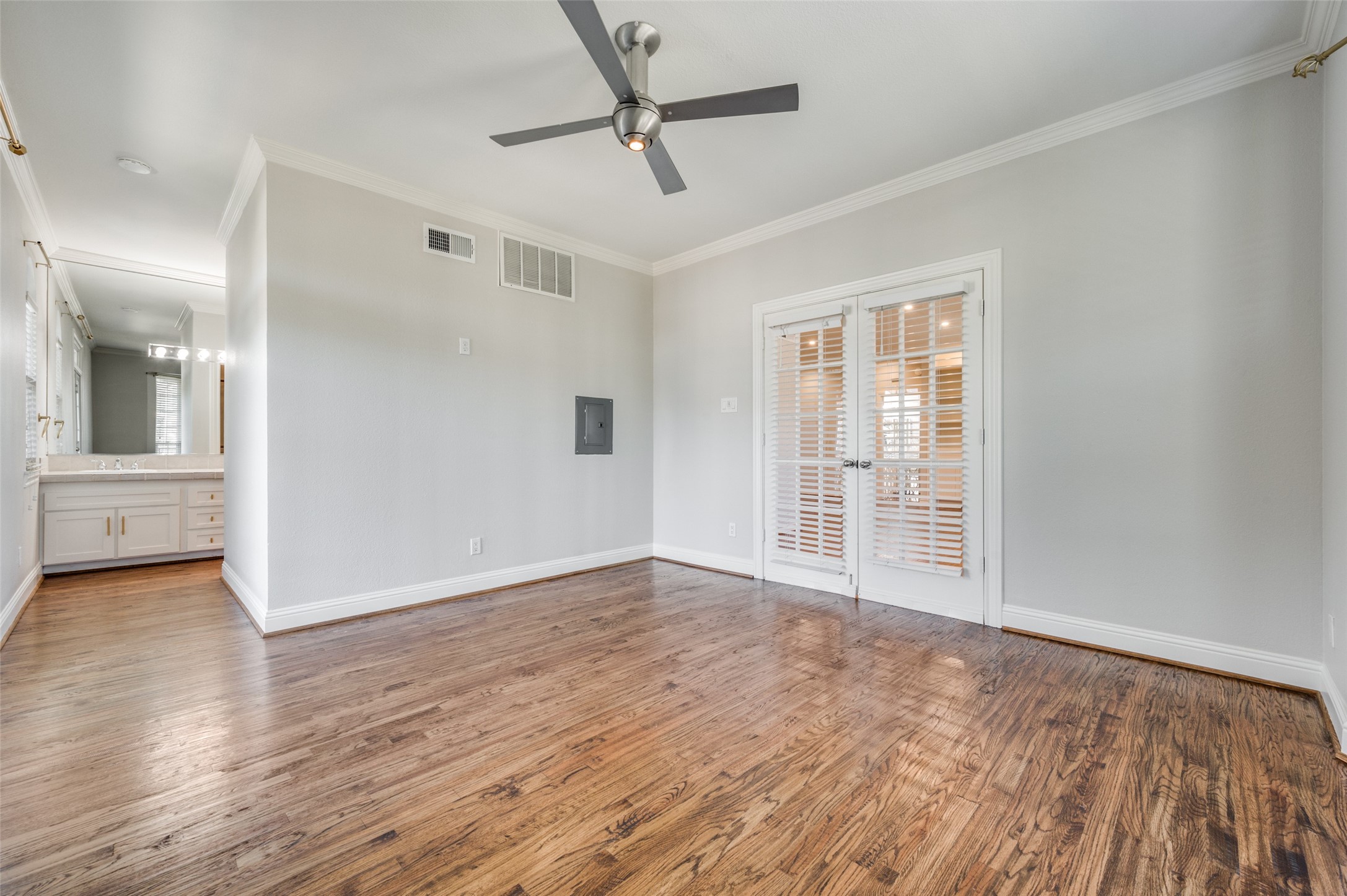 3208 Cole Avenue 2301