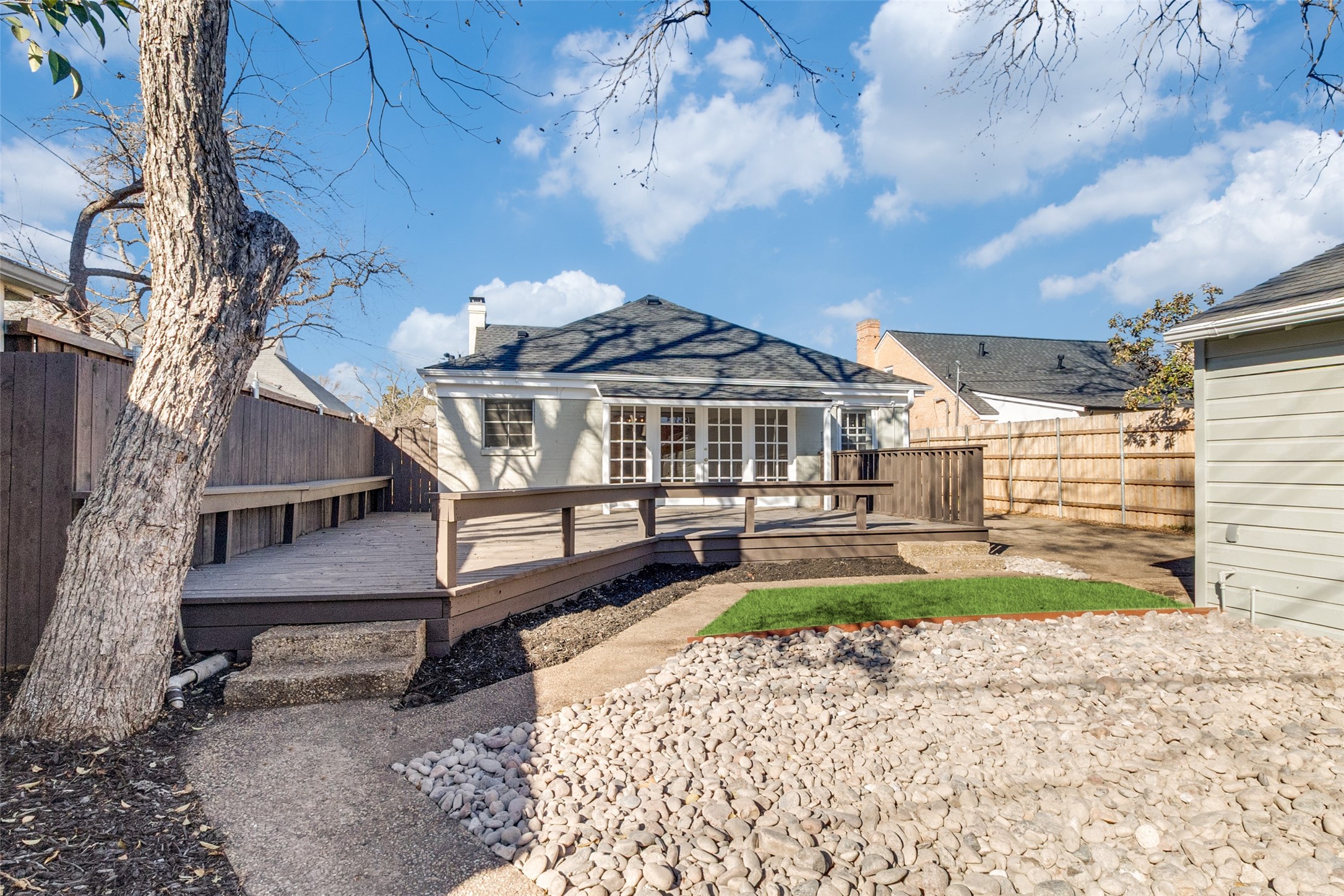 4521 Mockingbird Lane