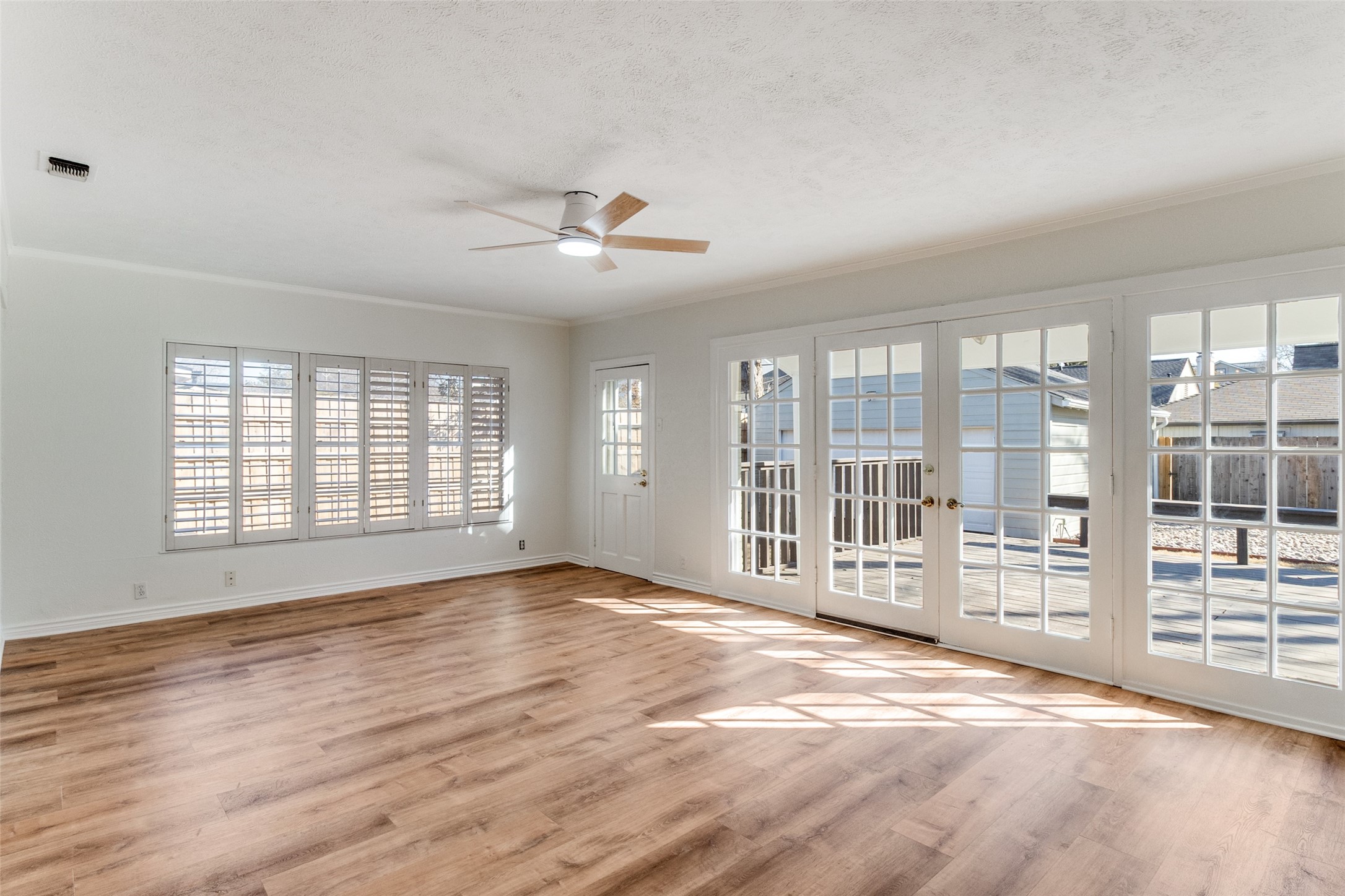 4521 Mockingbird Lane