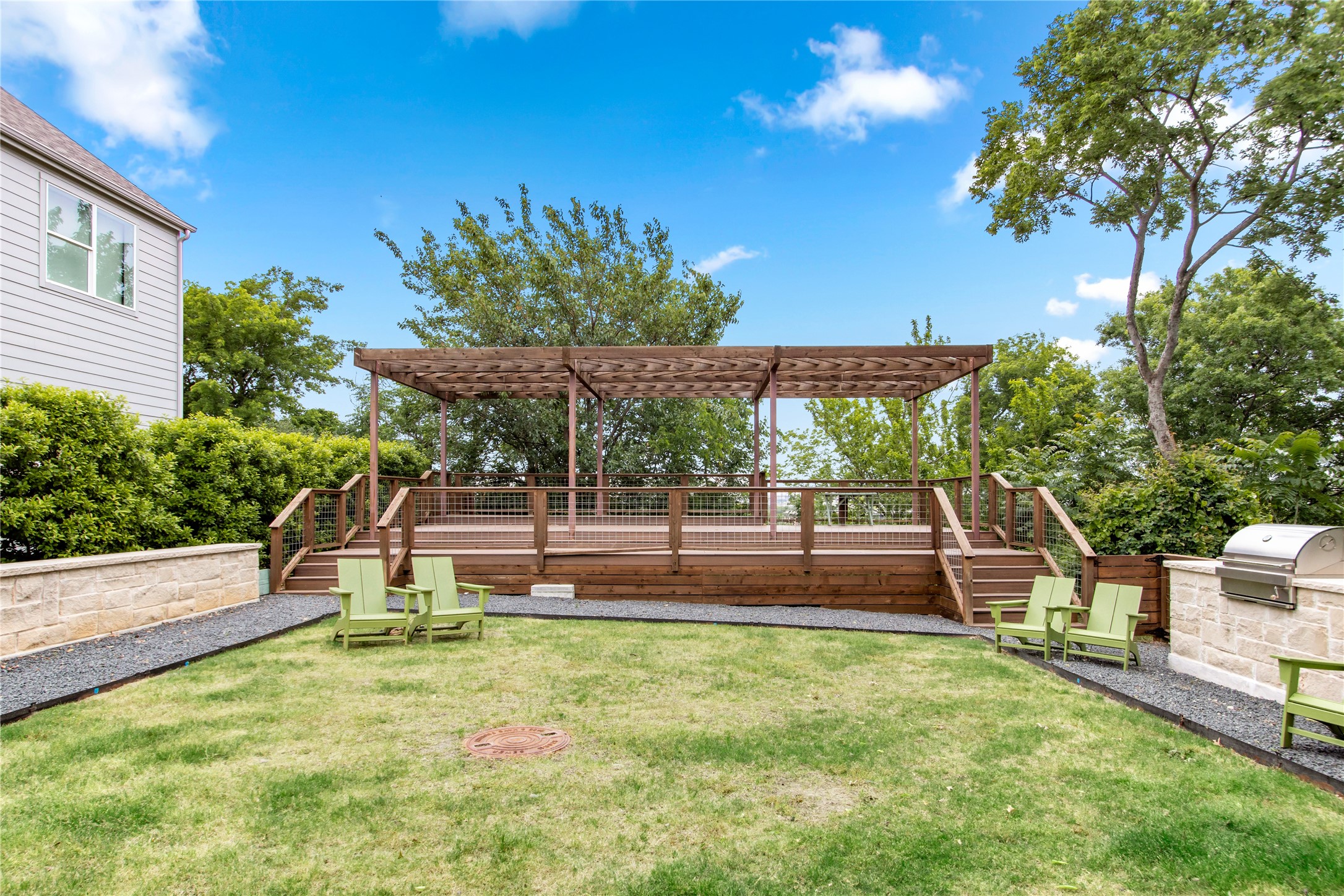 1228 Clifftop Lane