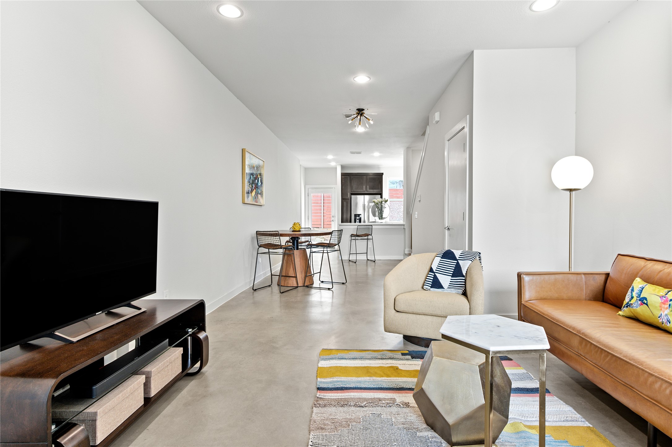 1228 Clifftop Lane