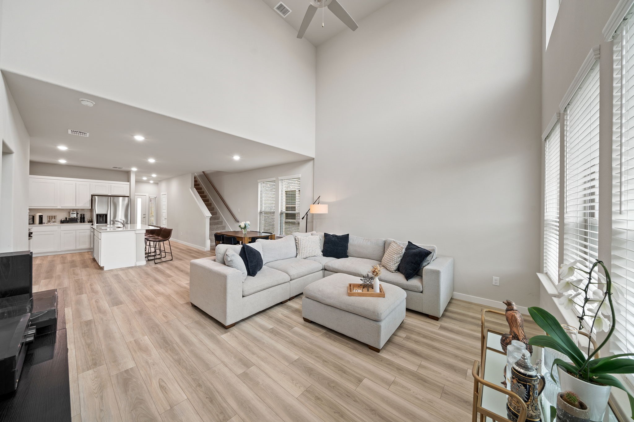 4803 Grandiose Drive