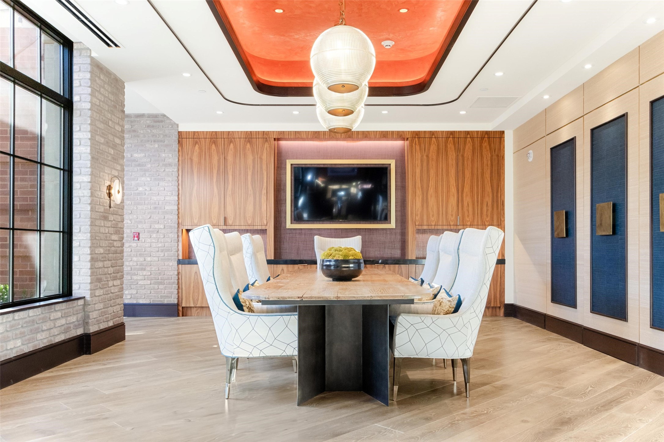 350 Central Avenue 306