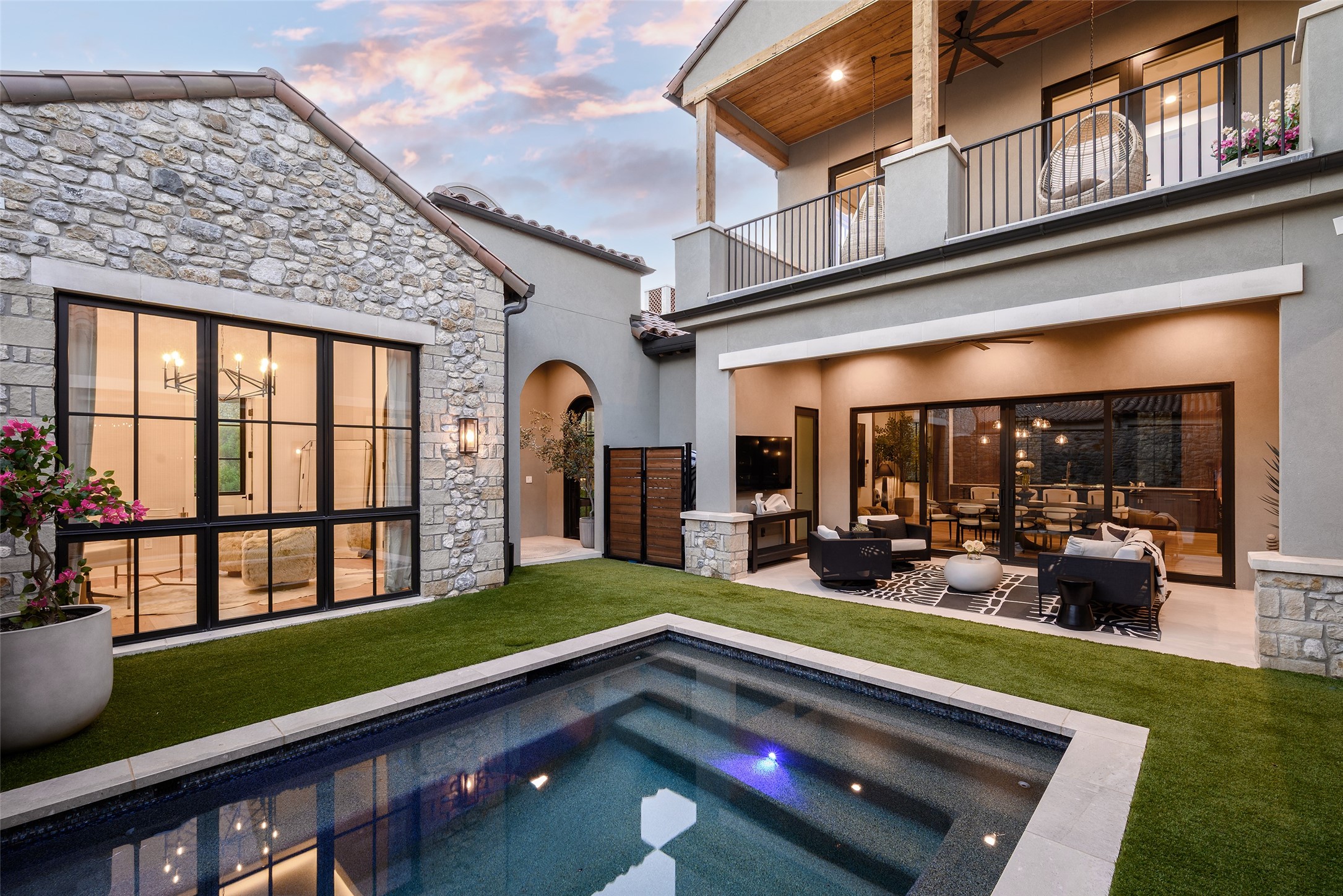 44 Cardona Drive