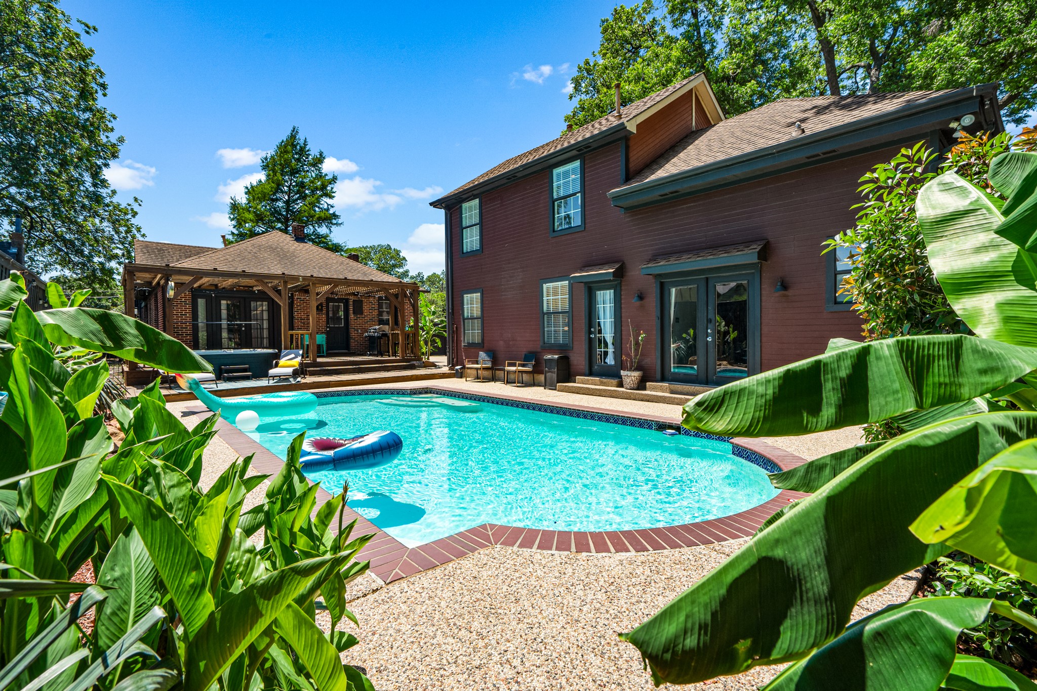 5222 Bradford Drive