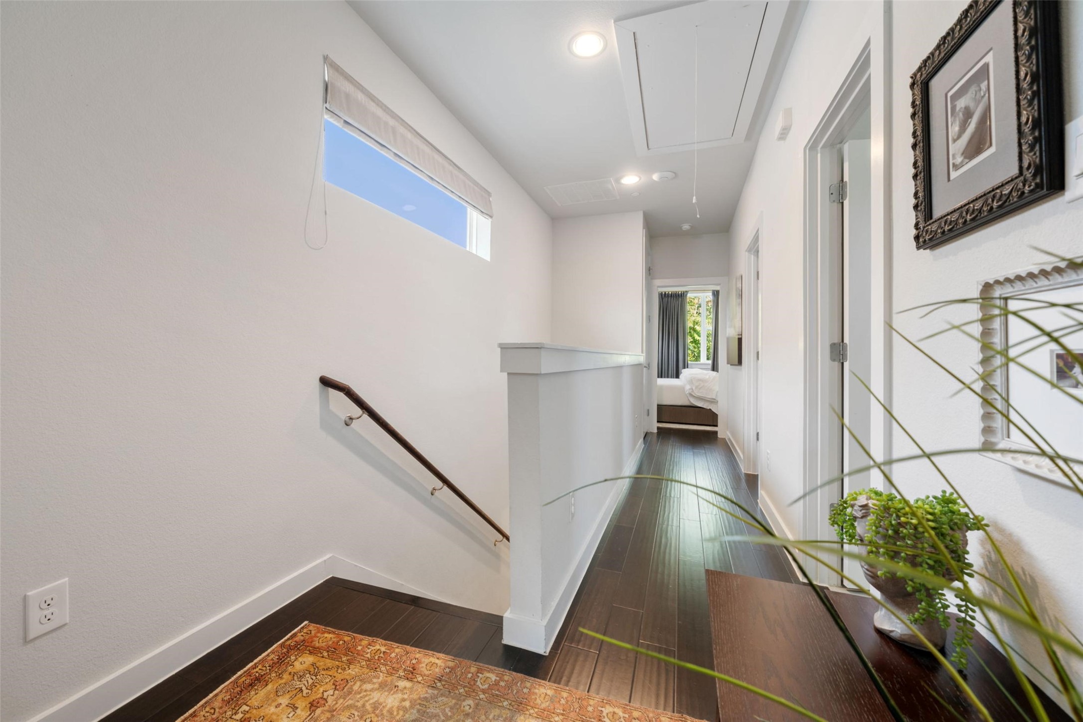 1269 Clifftop Lane