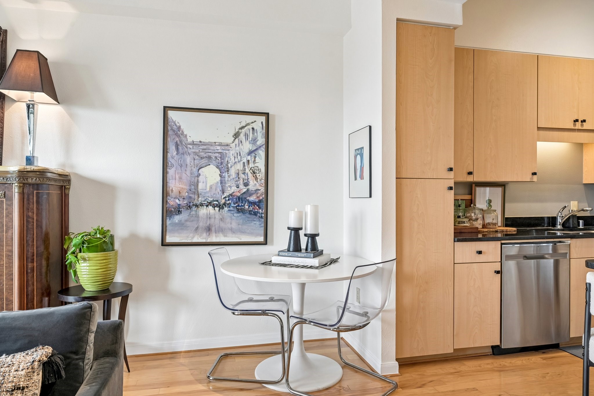 3225 Turtle Creek Boulevard 914
