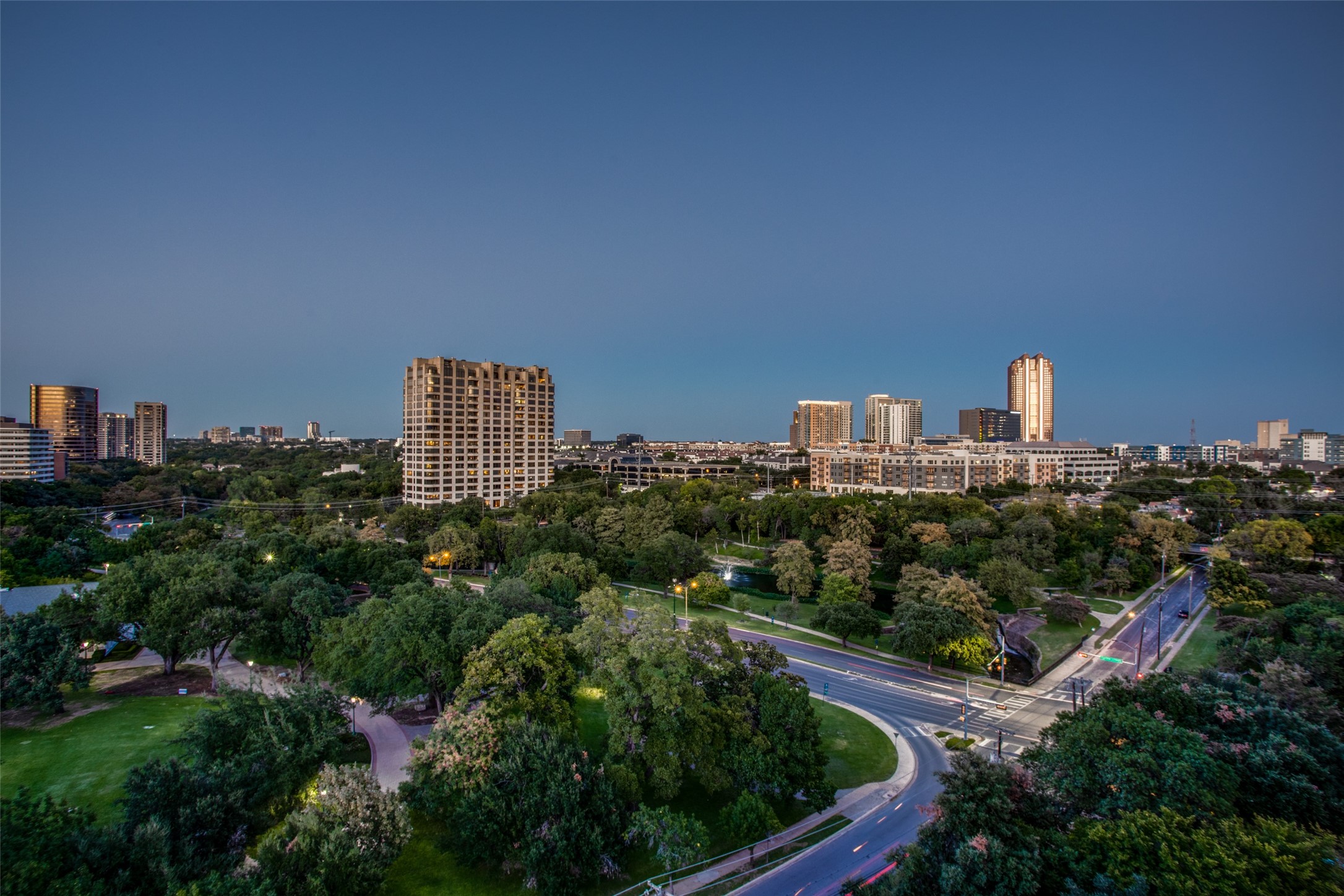3225 Turtle Creek Boulevard 914