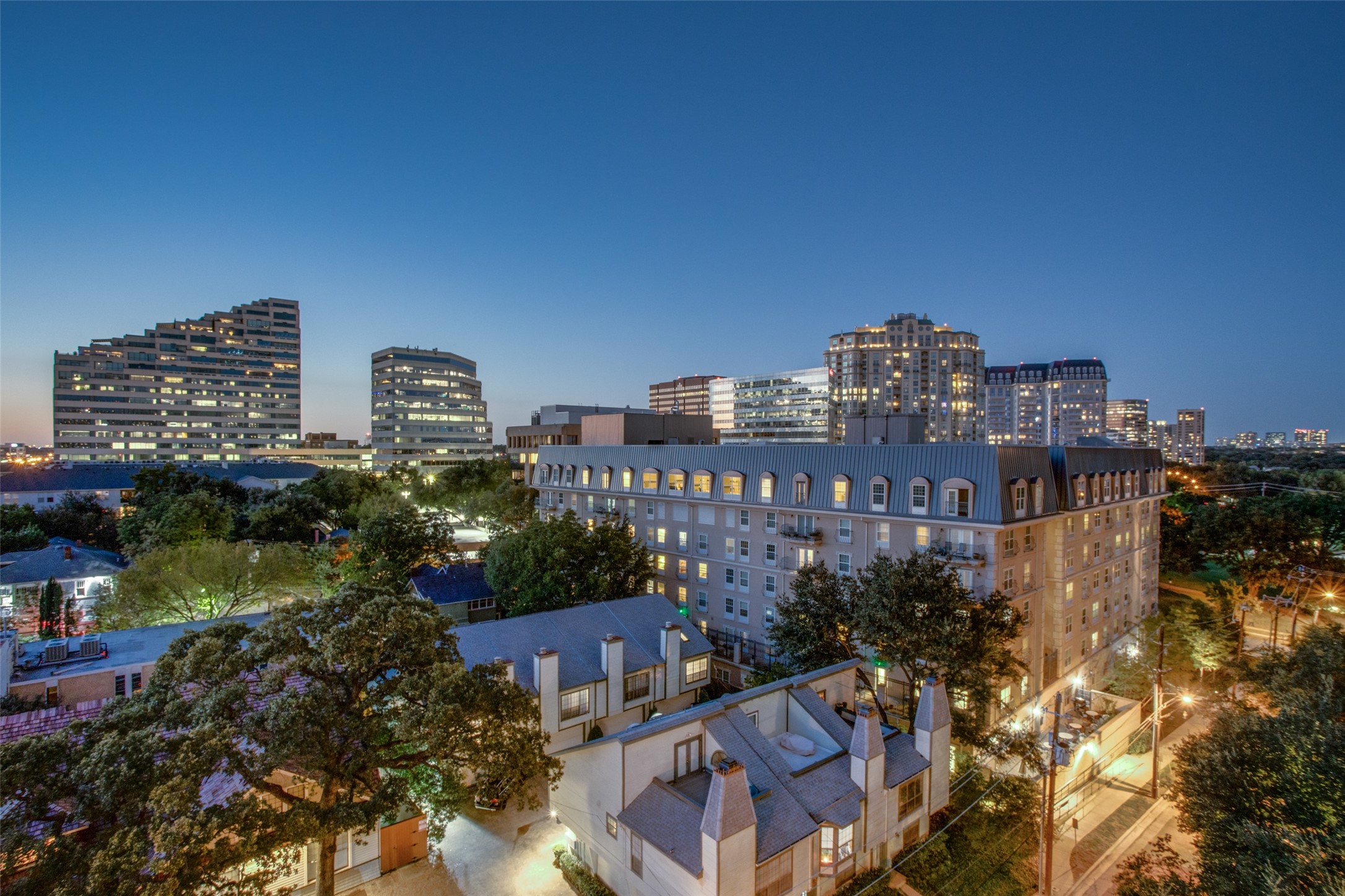 3225 Turtle Creek Boulevard 914