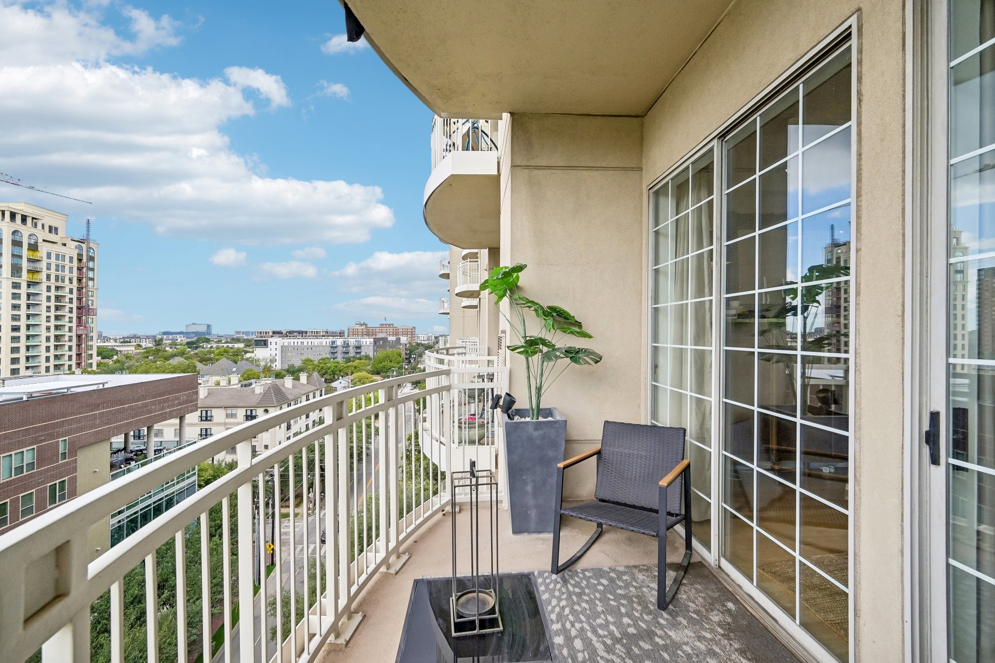 3225 Turtle Creek Boulevard 914