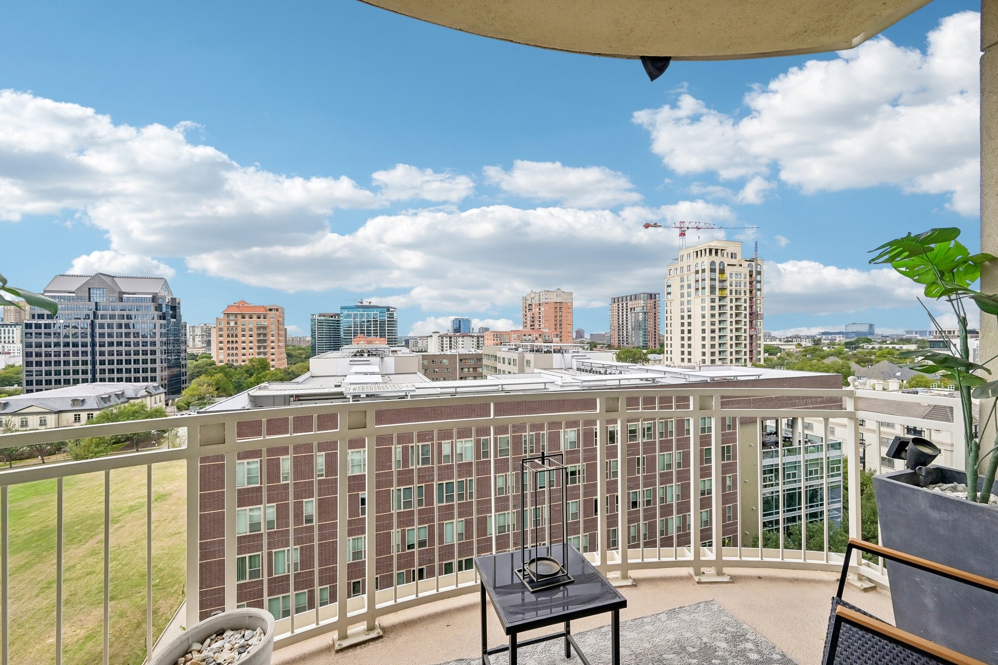 3225 Turtle Creek Boulevard 914