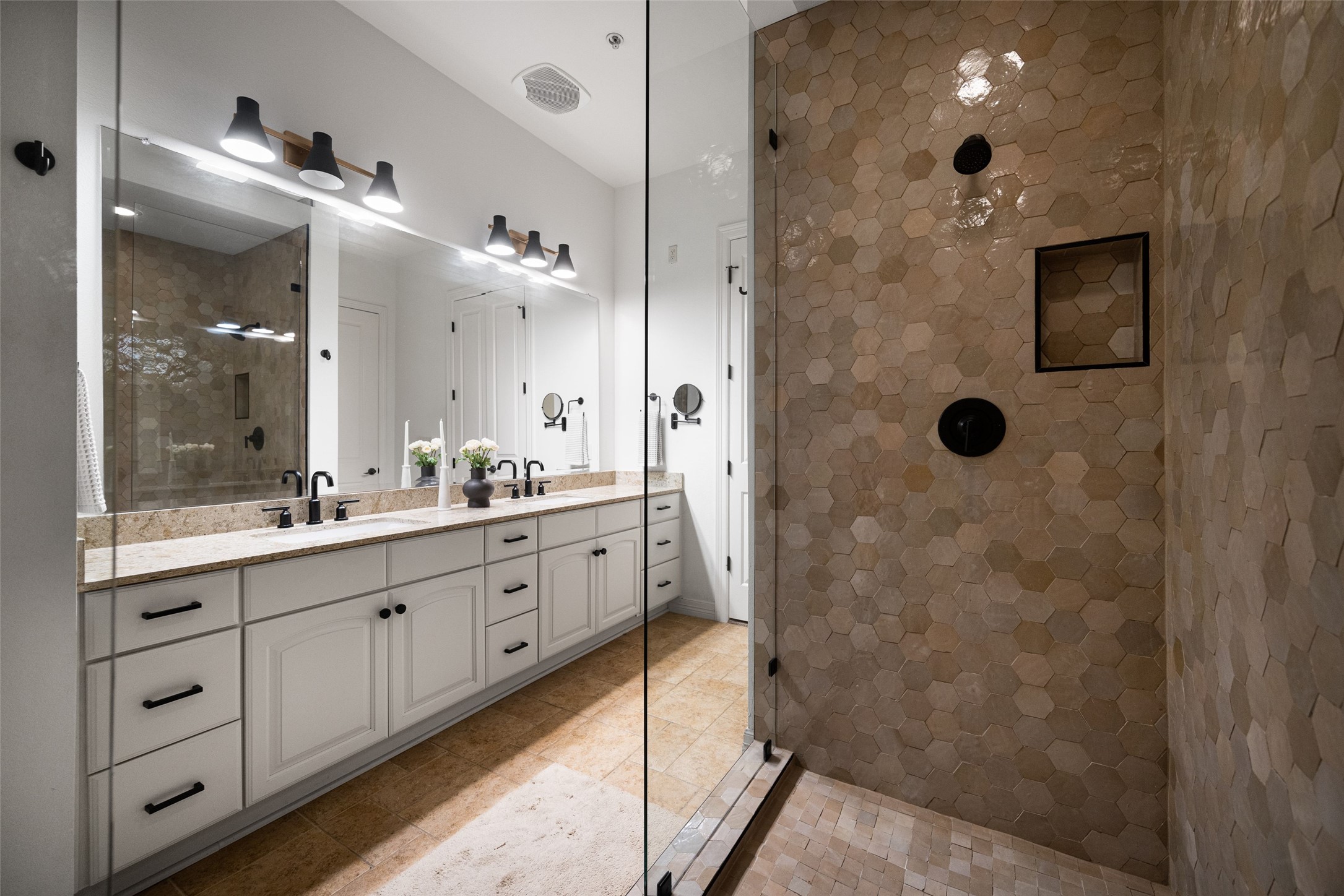 8616 Turtle Creek Boulevard 516