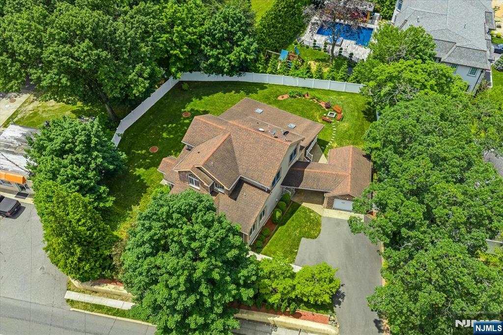 541 Forest Avenue
