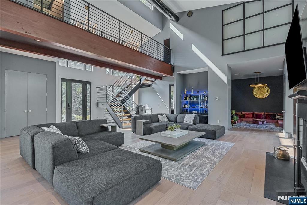 176 Edson Terrace