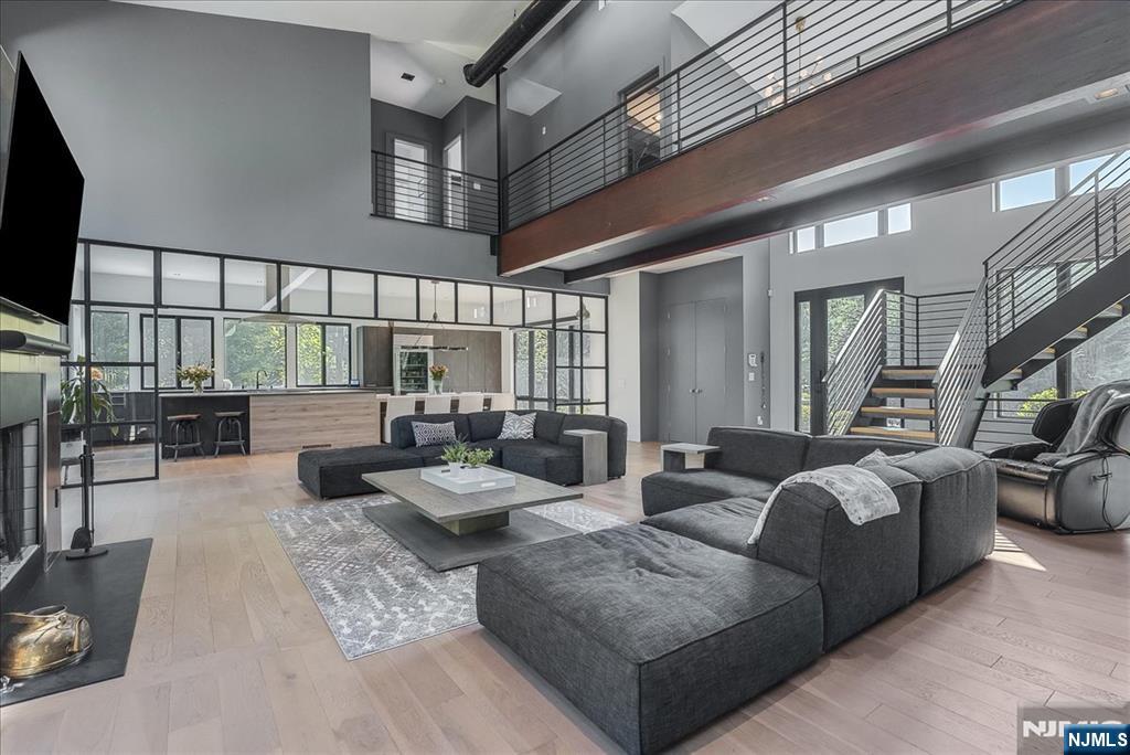 176 Edson Terrace