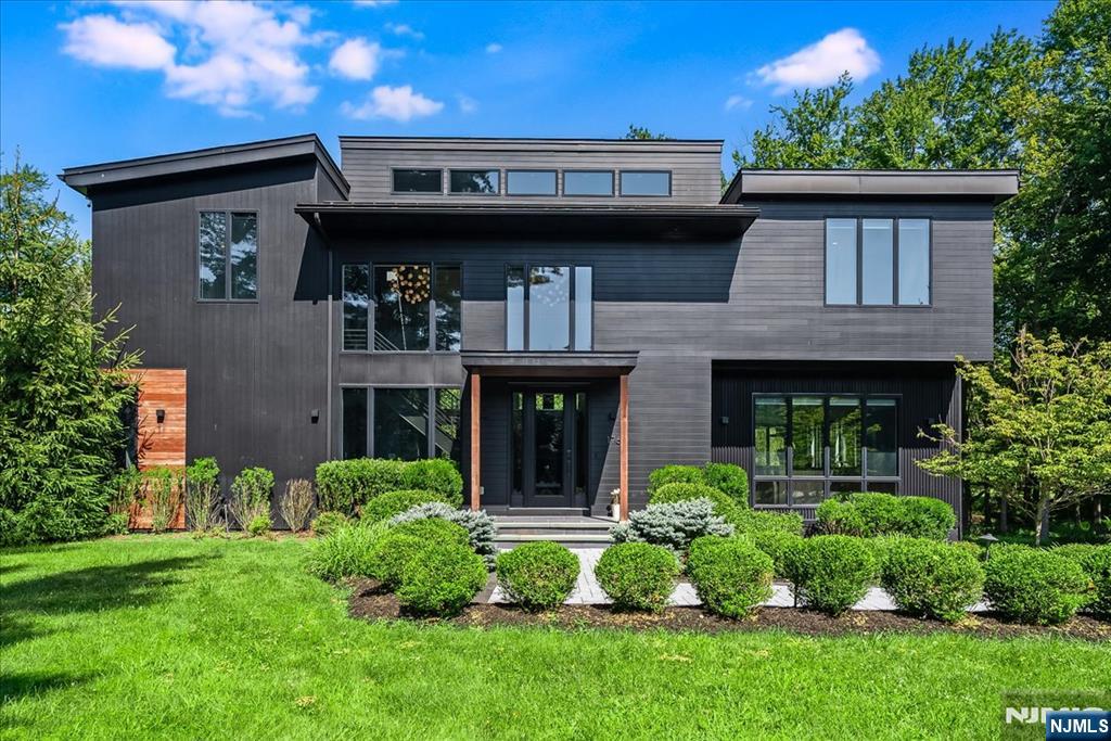 176 Edson Terrace