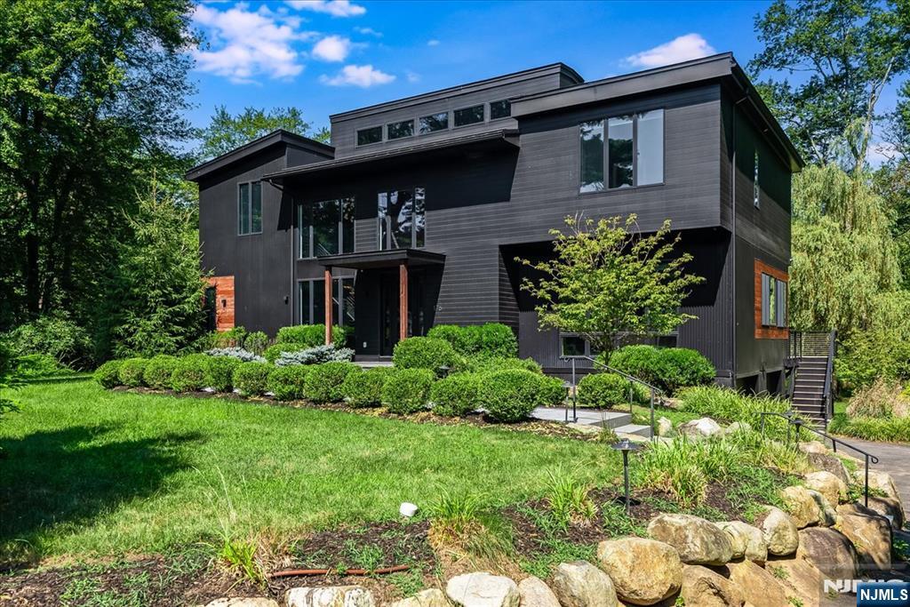 176 Edson Terrace