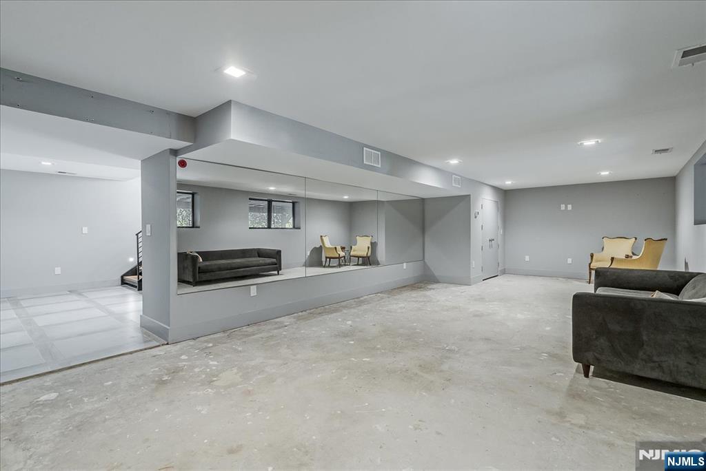 176 Edson Terrace