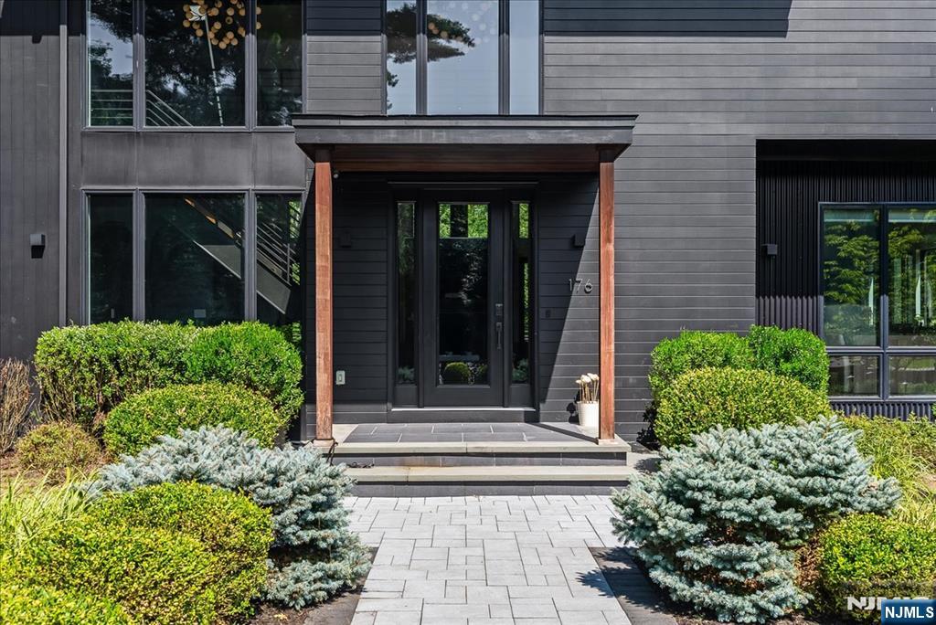 176 Edson Terrace