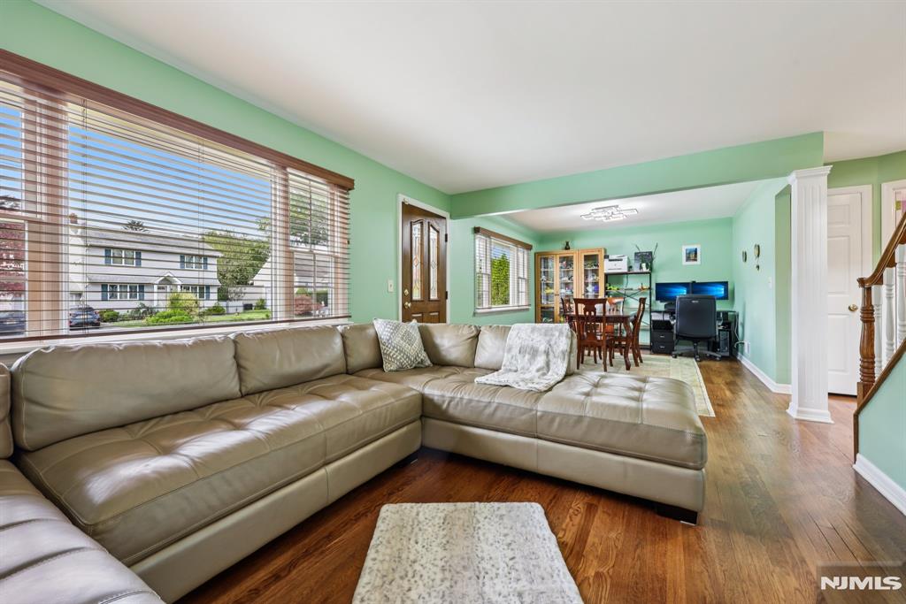 12-11 Scribner Road