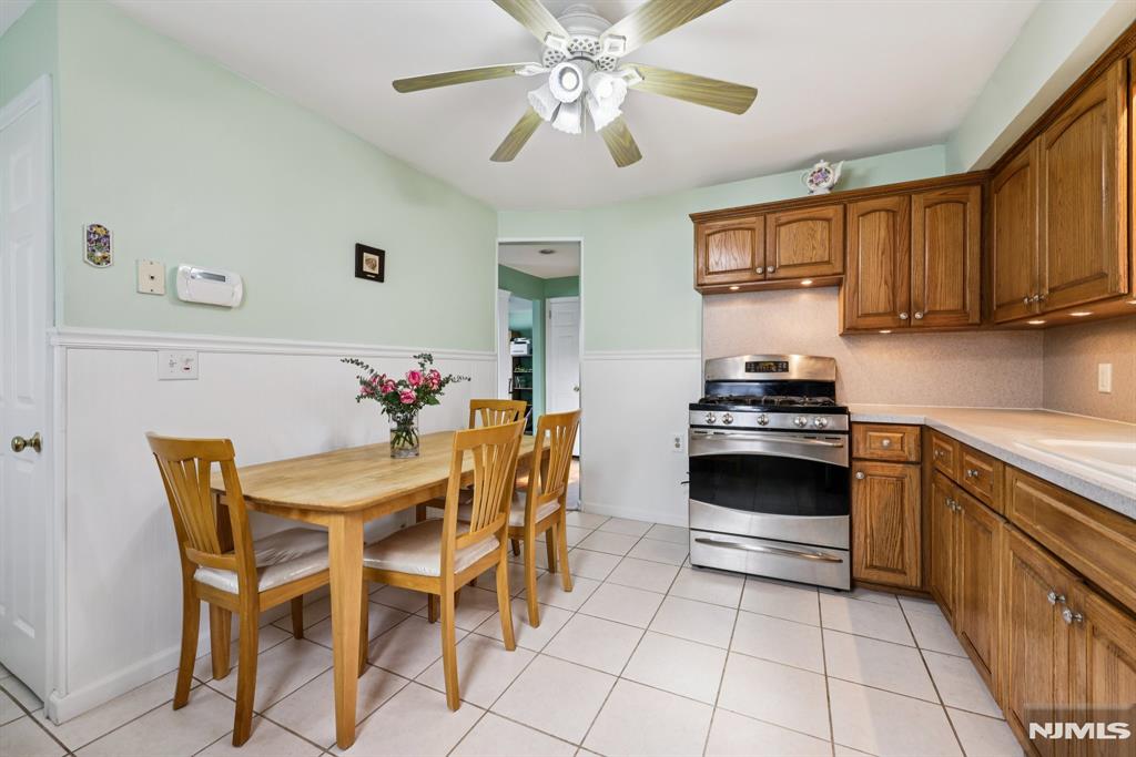 12-11 Scribner Road