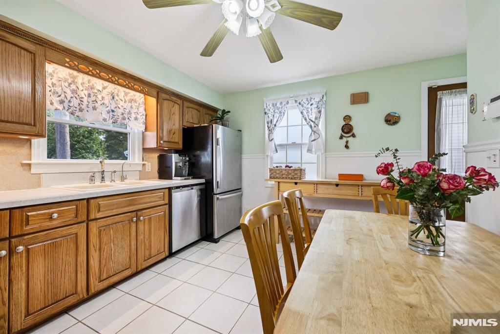 12-11 Scribner Road