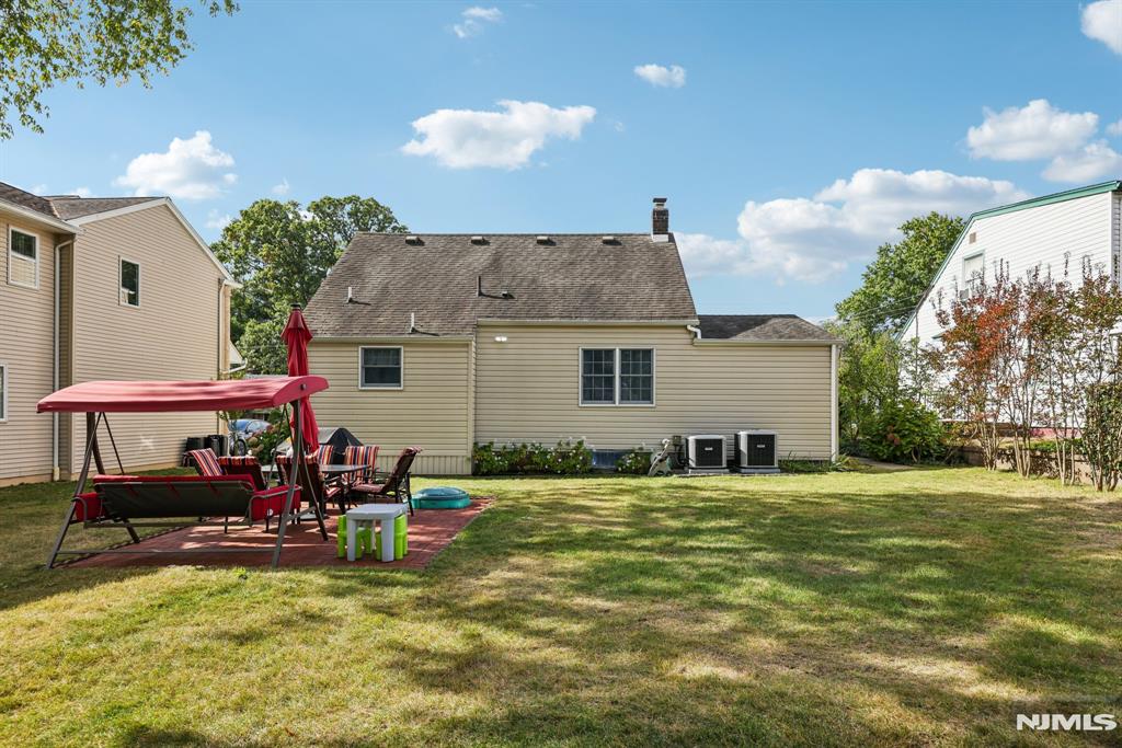 12-11 Scribner Road
