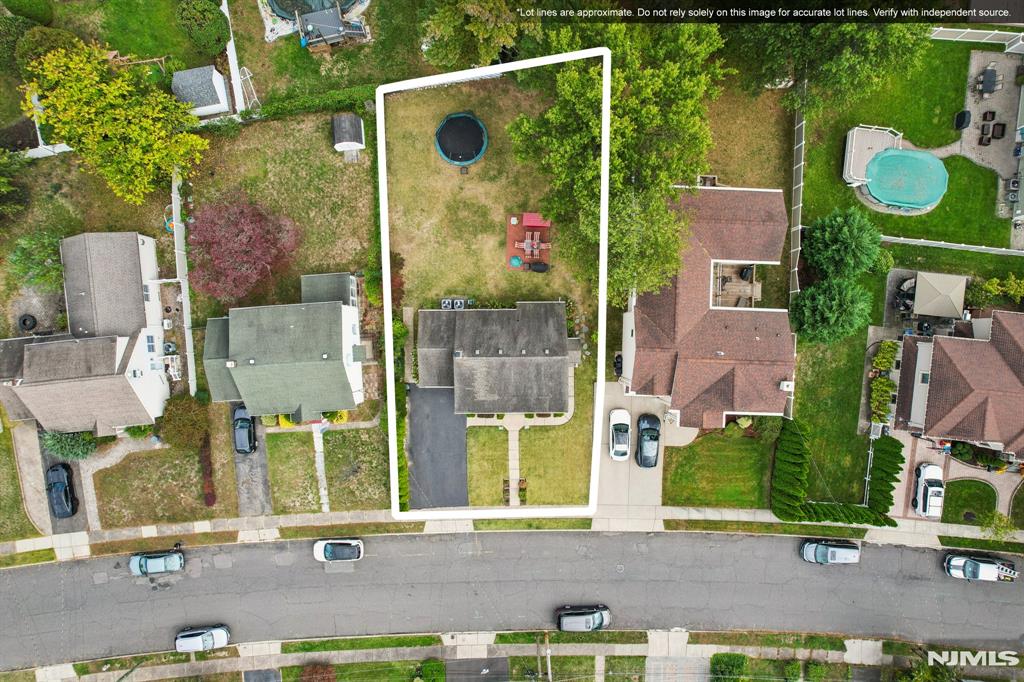 12-11 Scribner Road