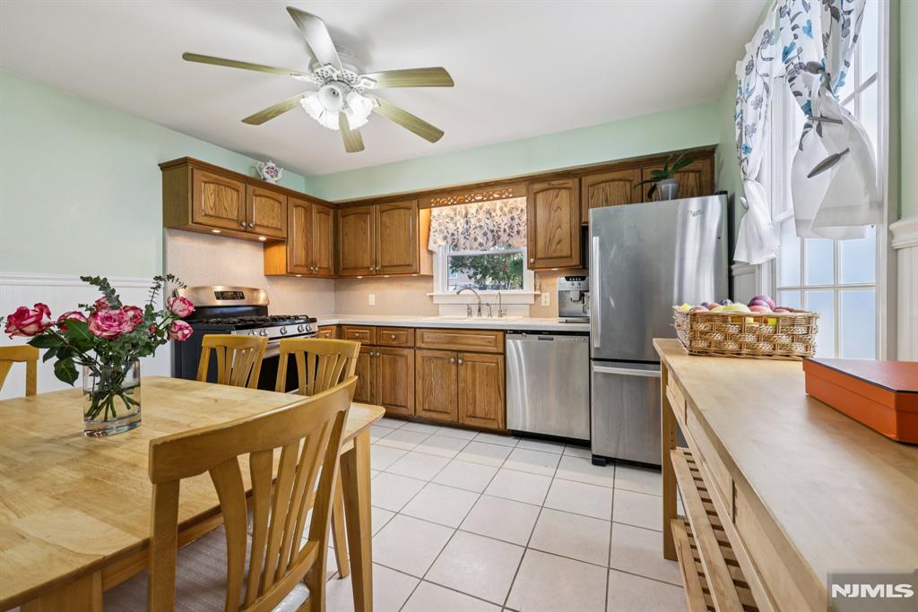 12-11 Scribner Road