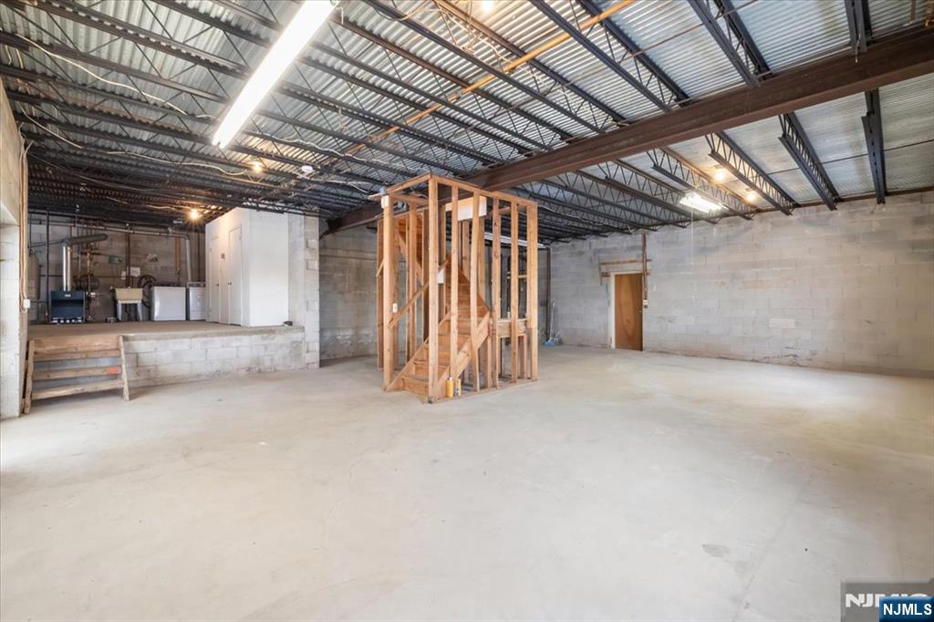 360 Valley View Avenue