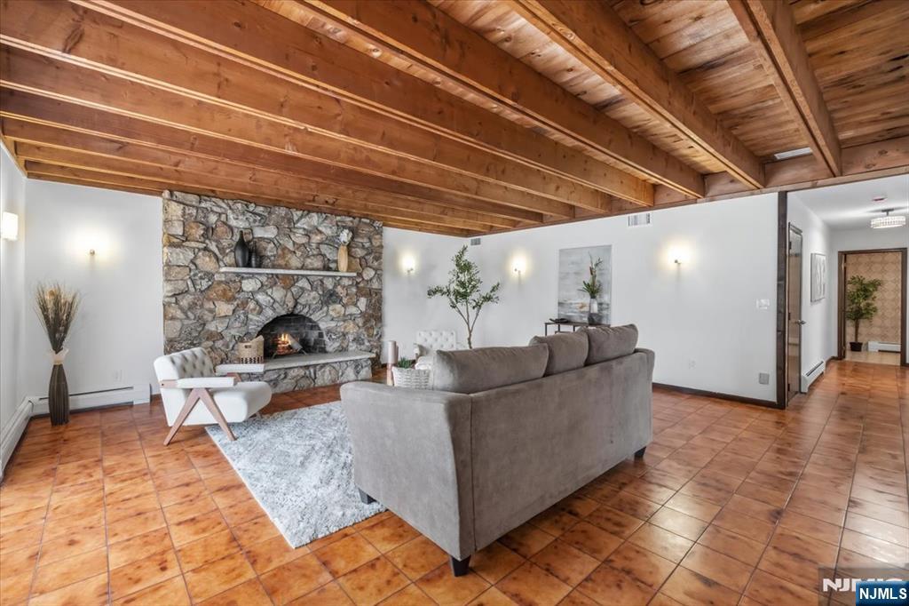 360 Valley View Avenue