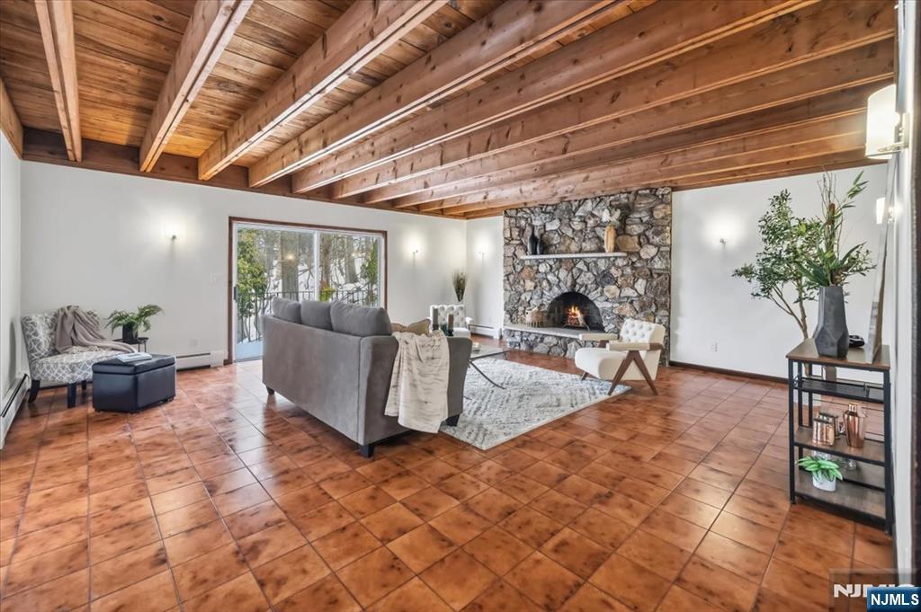 360 Valley View Avenue