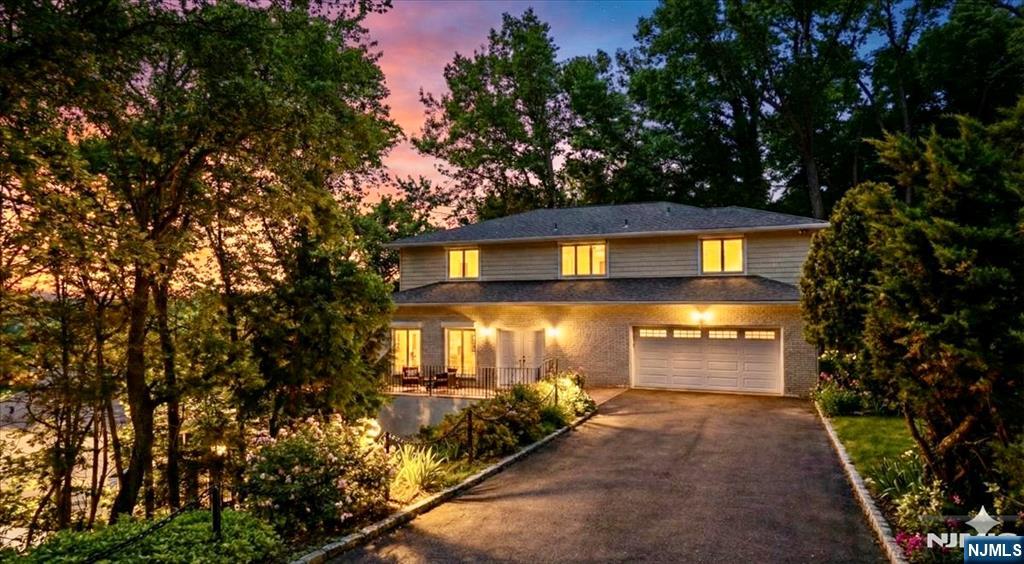 360 Valley View Avenue
