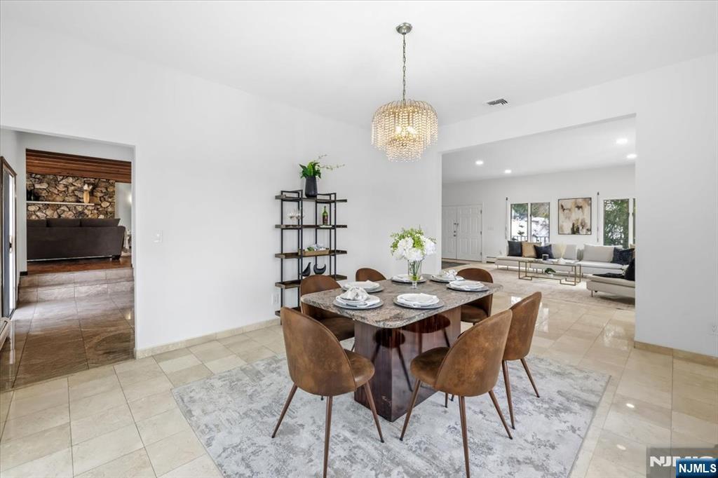 360 Valley View Avenue